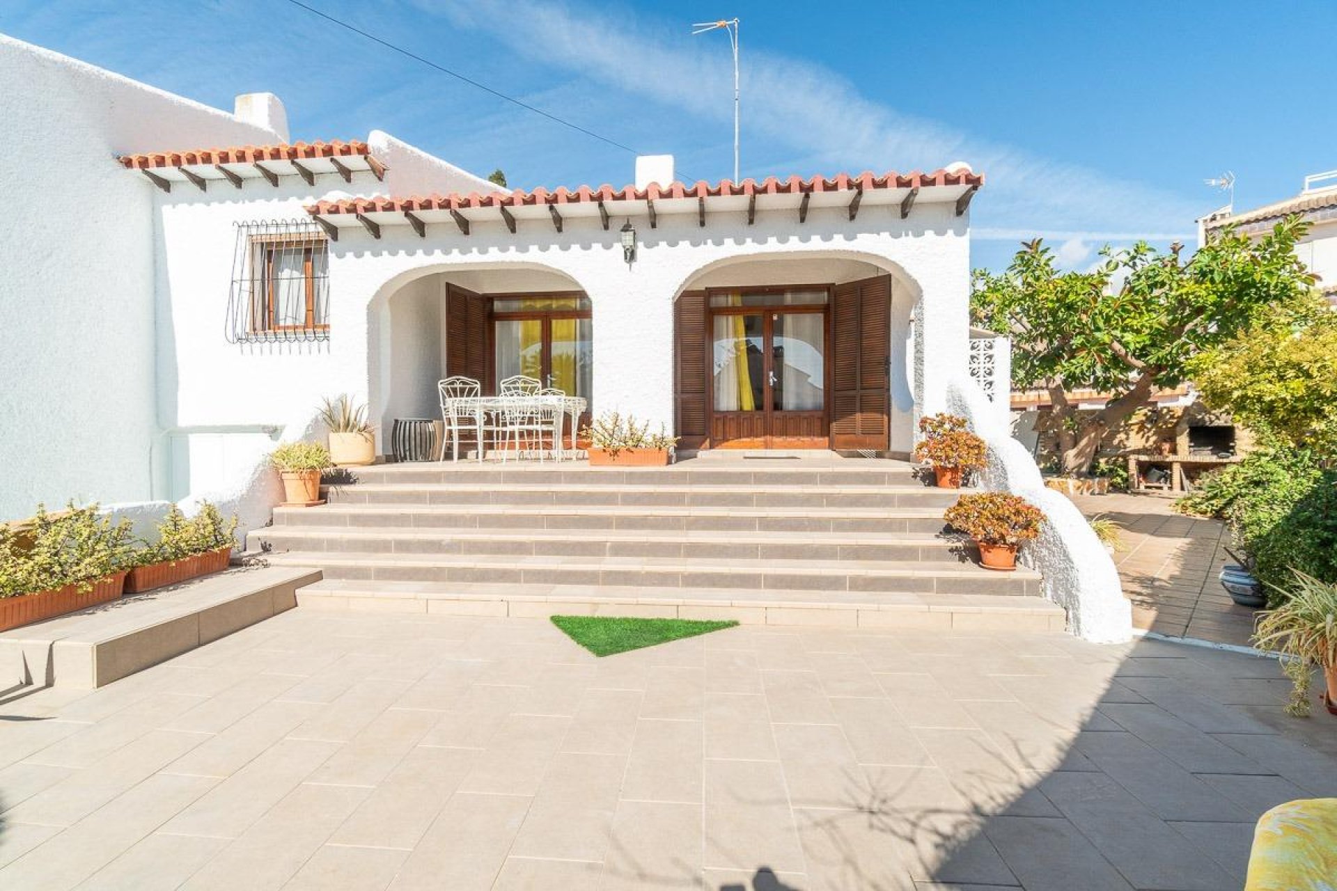 Resale - Chalet - Orihuela Costa - Punta Prima