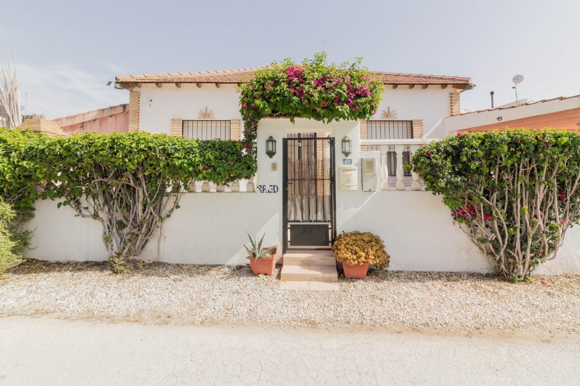 Resale - Chalet - Orihuela - Desamparados-Hurchillo-Torremendo