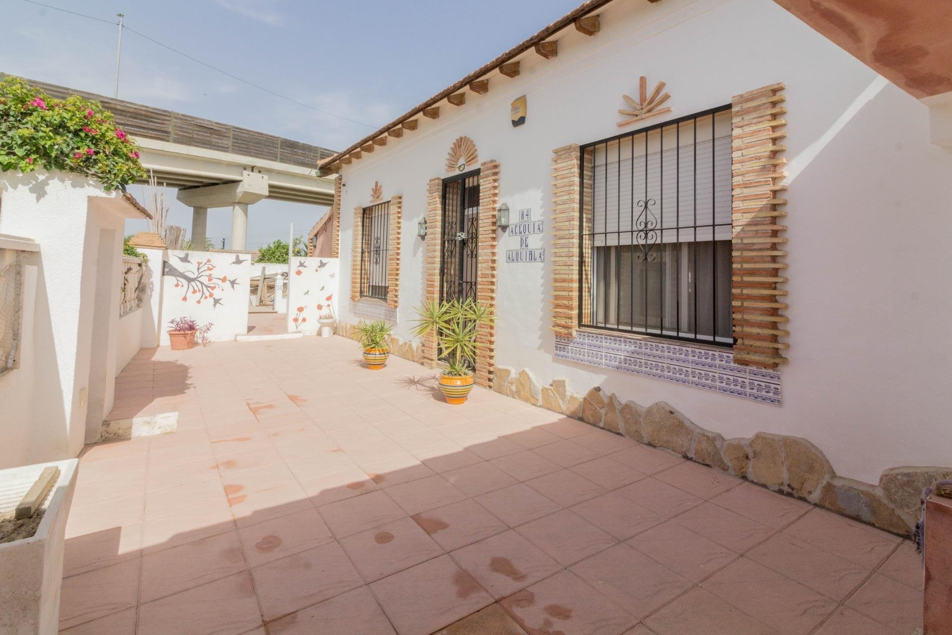 Resale - Chalet - Orihuela - Desamparados-Hurchillo-Torremendo