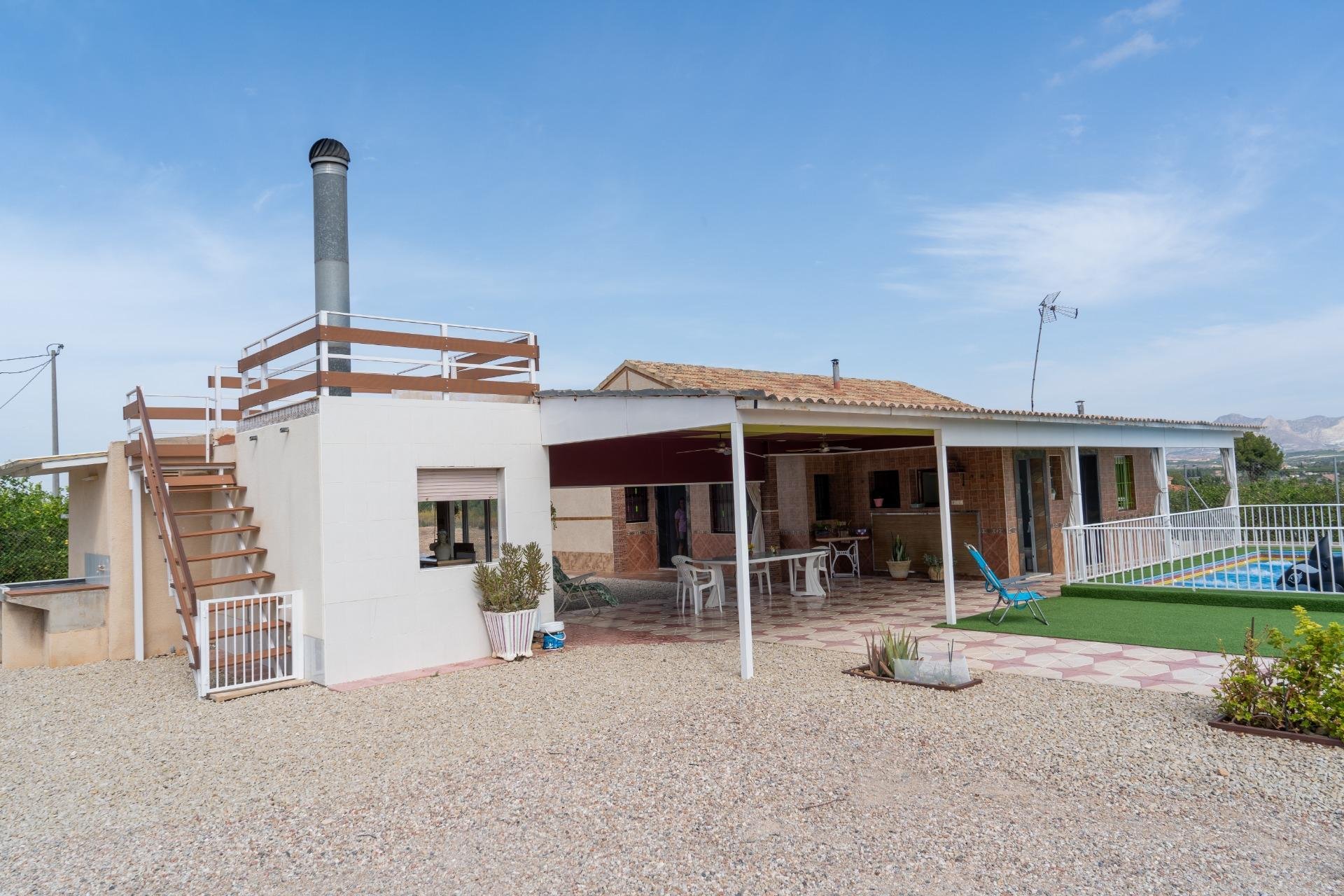 Resale - Chalet - Orihuela - La Matanza