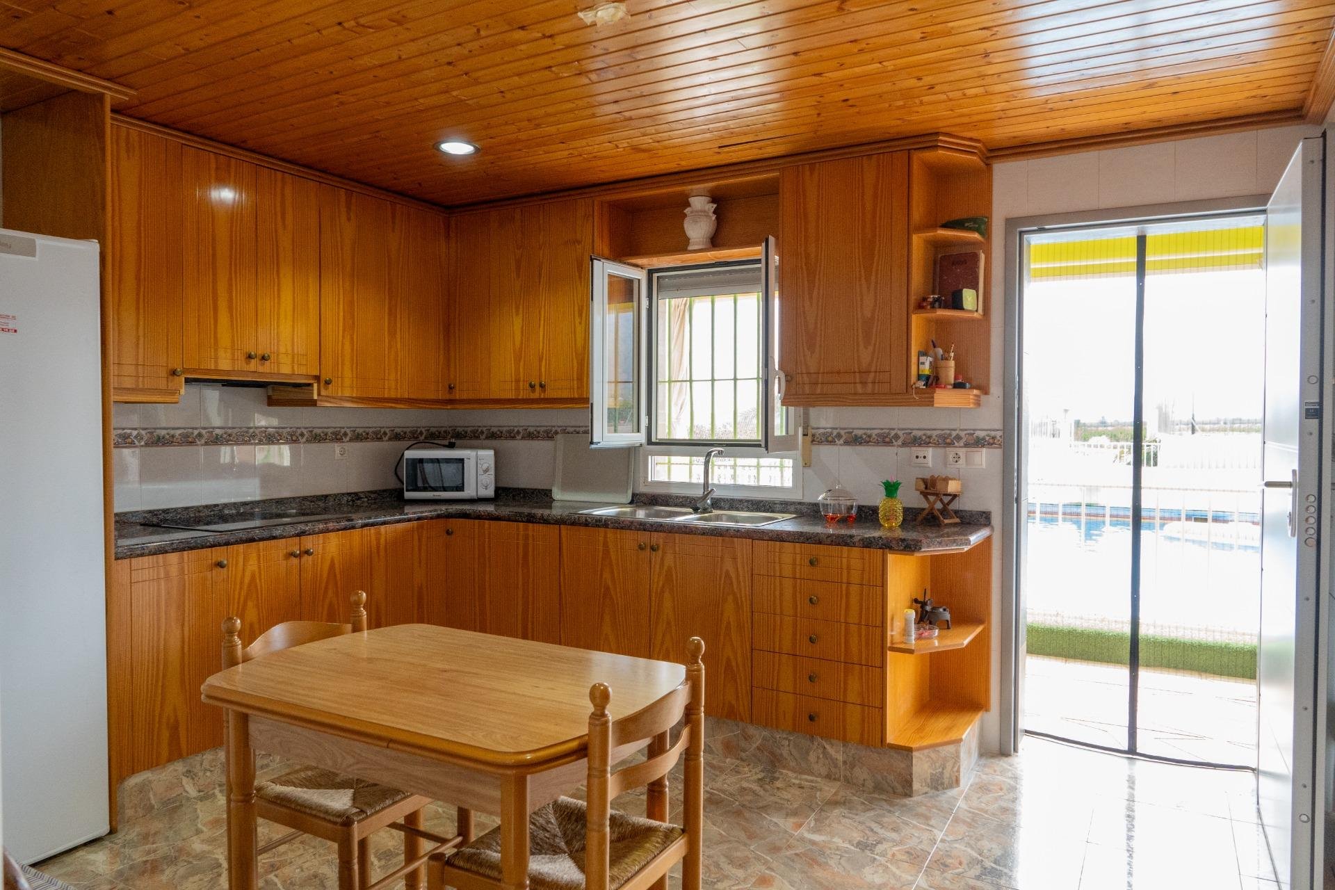 Resale - Chalet - Orihuela - La Matanza