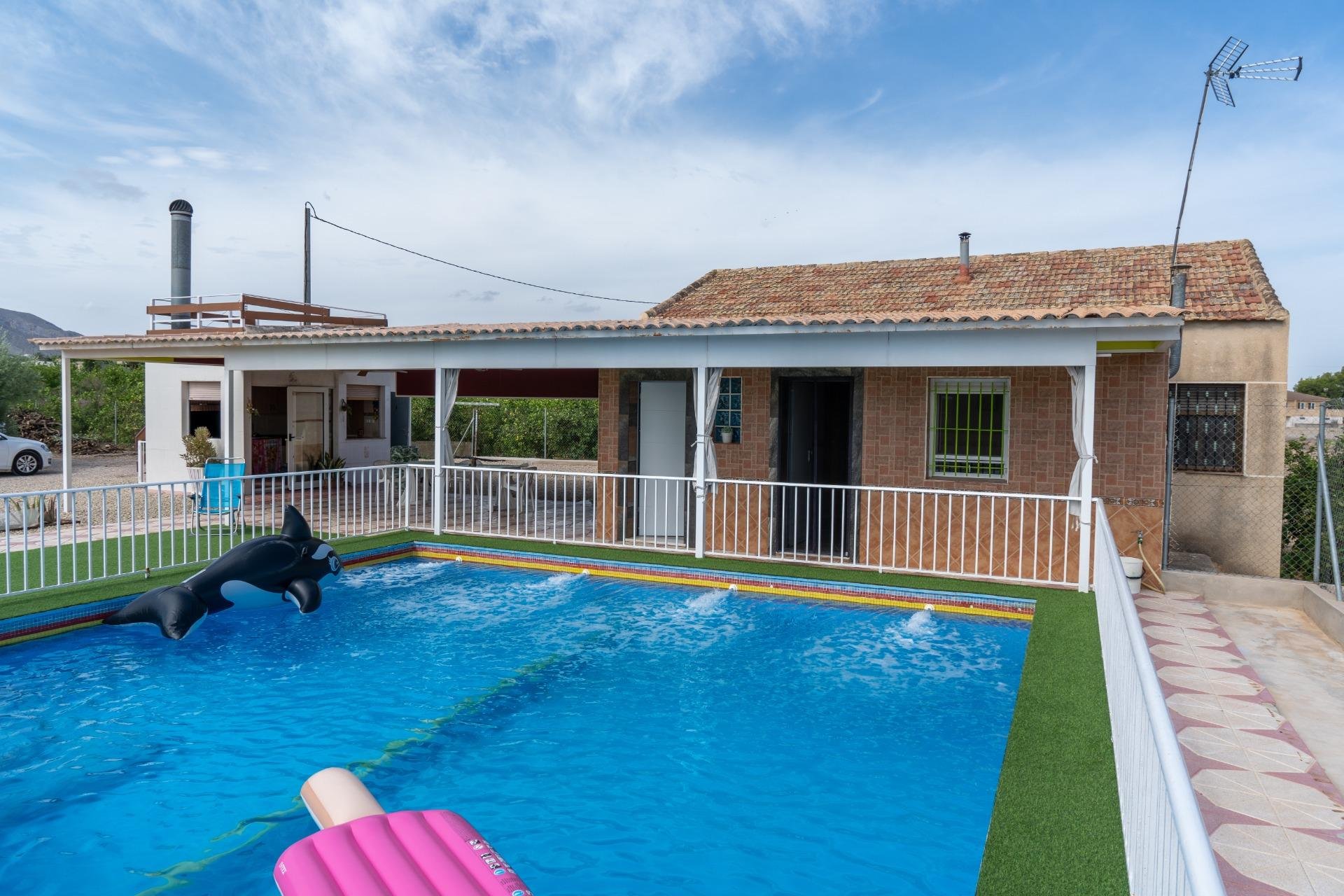 Resale - Chalet - Orihuela - La Matanza