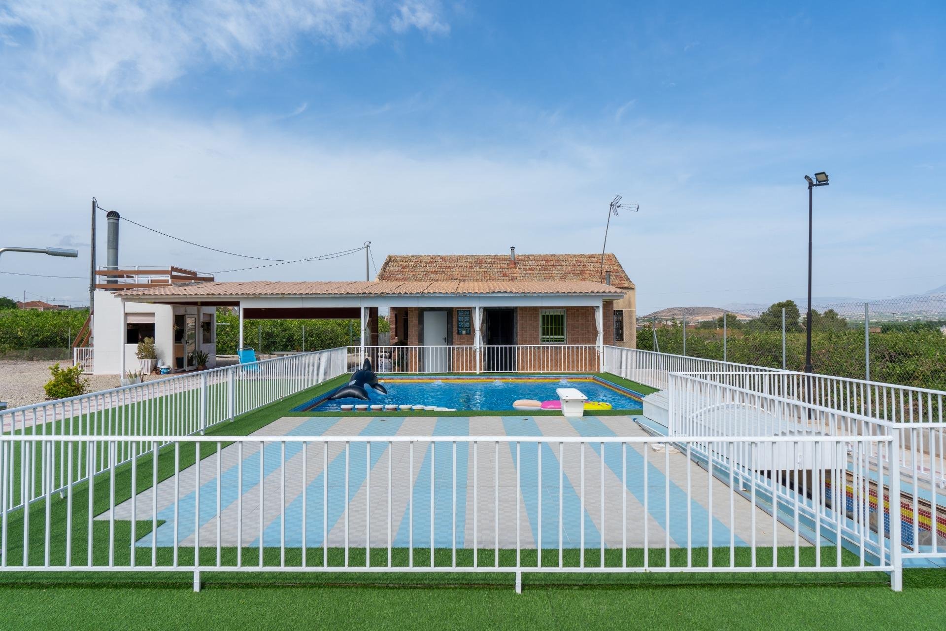 Resale - Chalet - Orihuela - La Matanza