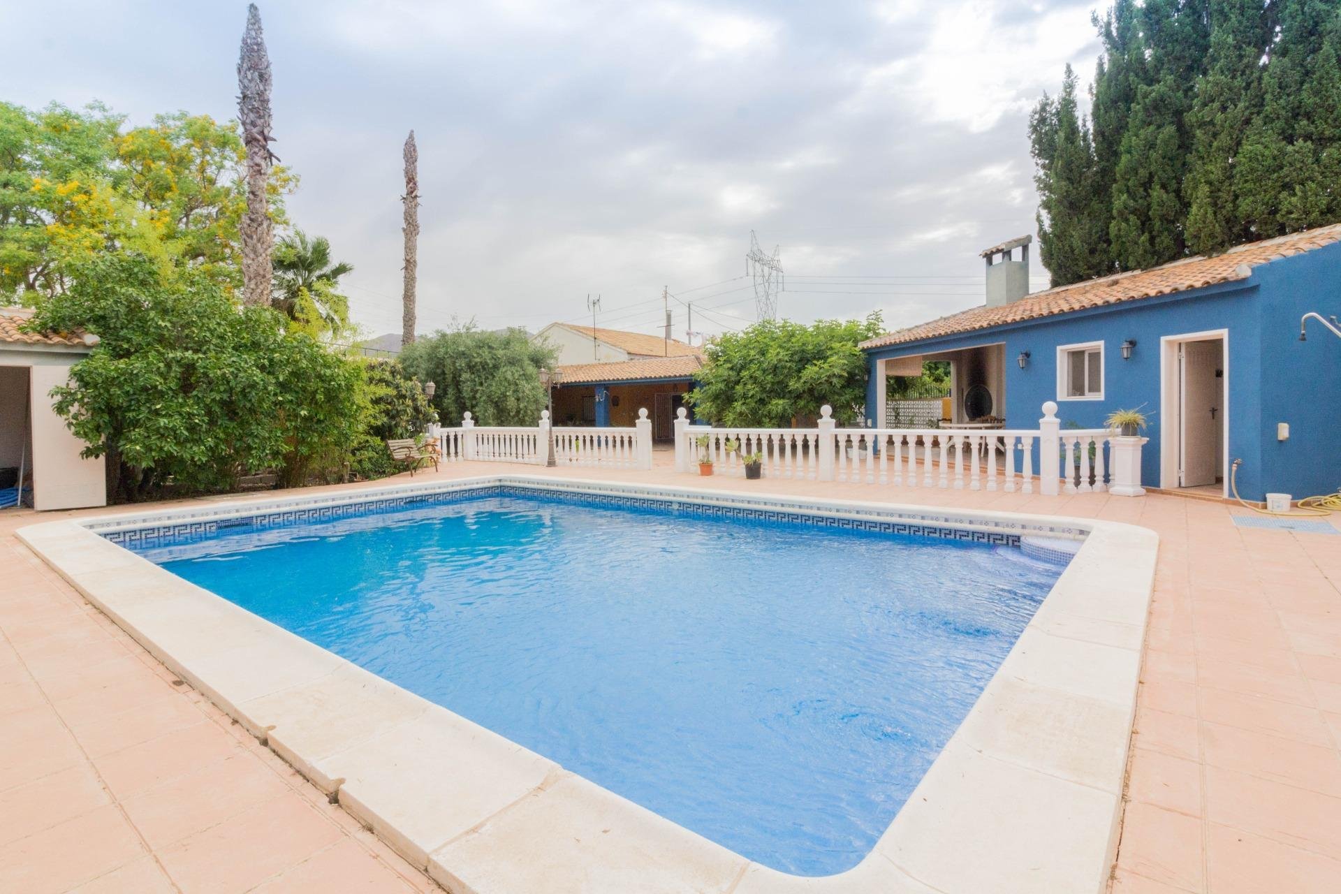 Resale - Chalet - Orihuela - Zona Centro