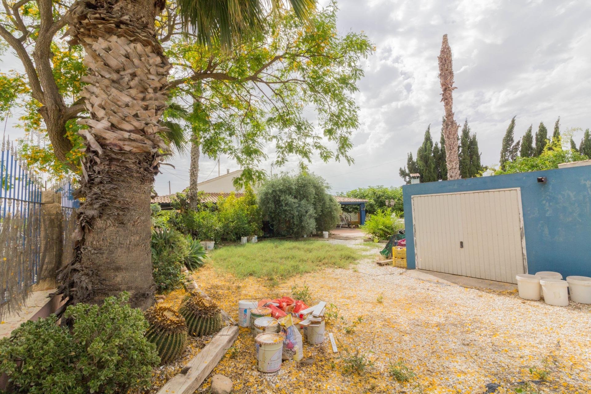 Resale - Chalet - Orihuela - Zona Centro