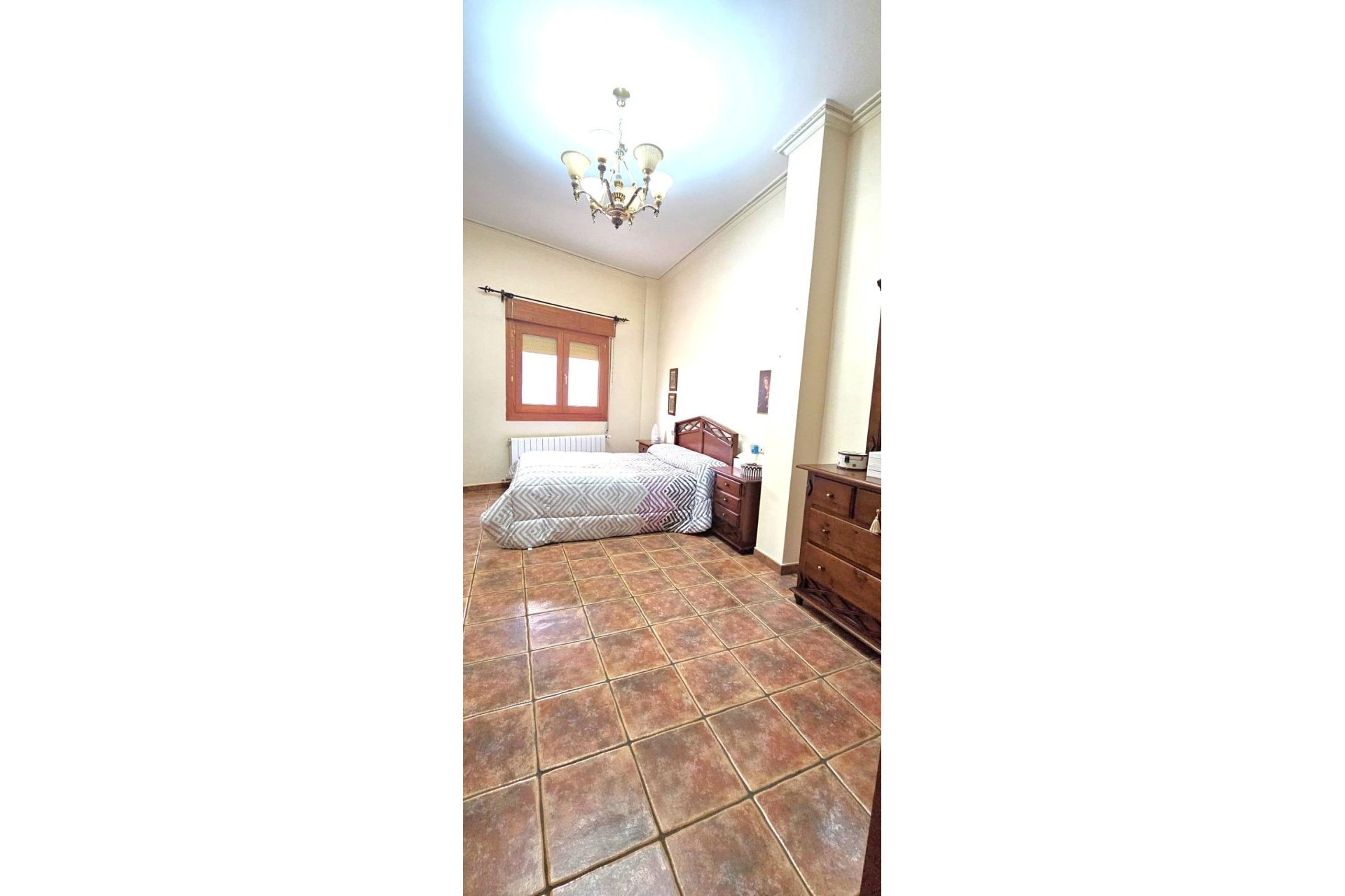 Resale - Chalet - Pinoso - CENTRO