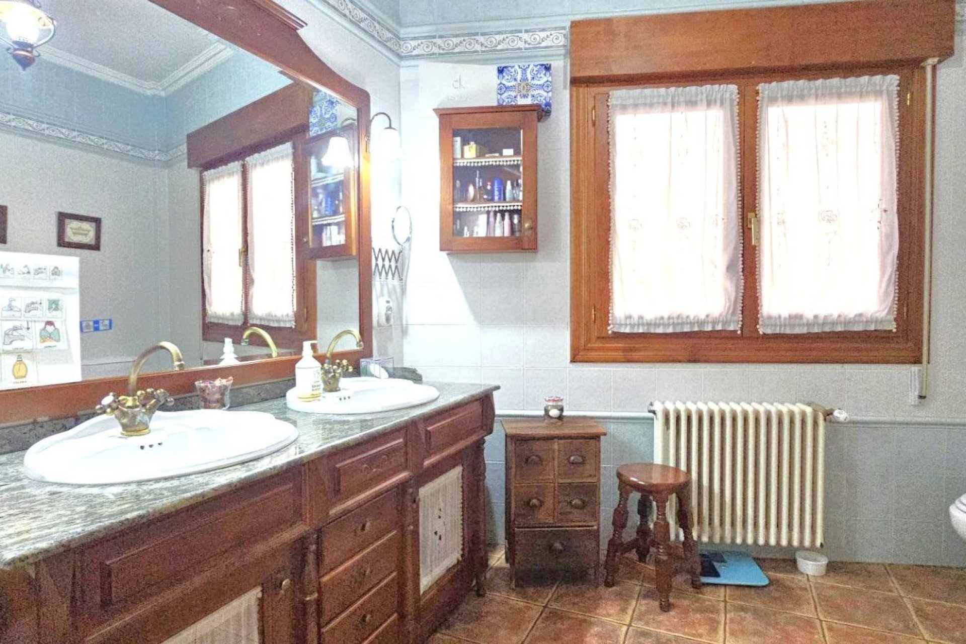 Resale - Chalet - Pinoso - CENTRO