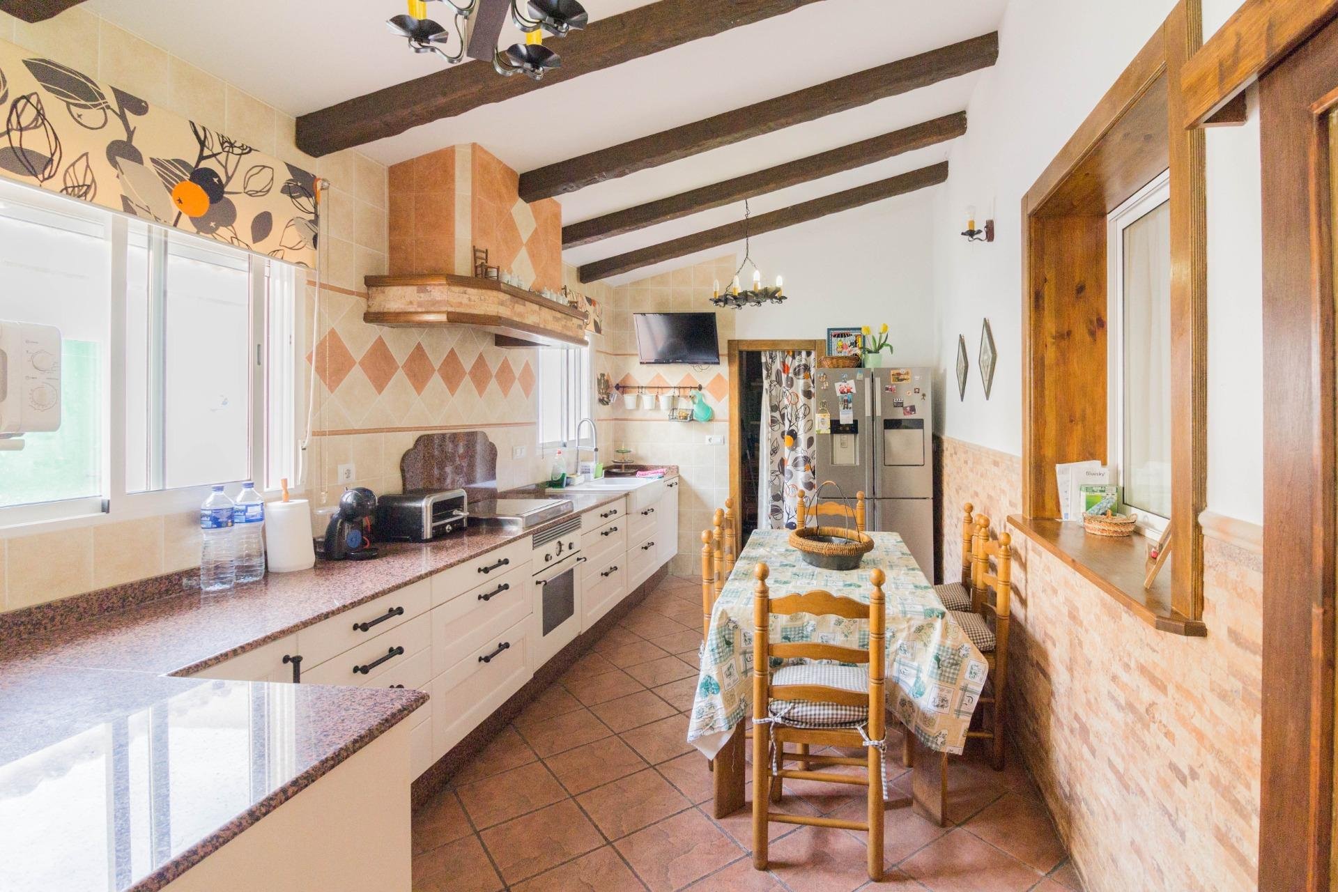 Resale - Chalet - Redován - BARRIO LOS BENITOS