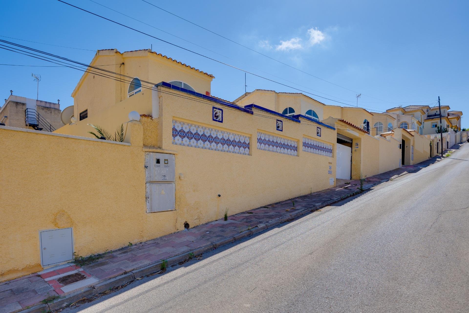 Resale - Chalet - San Fulgencio - La Marina