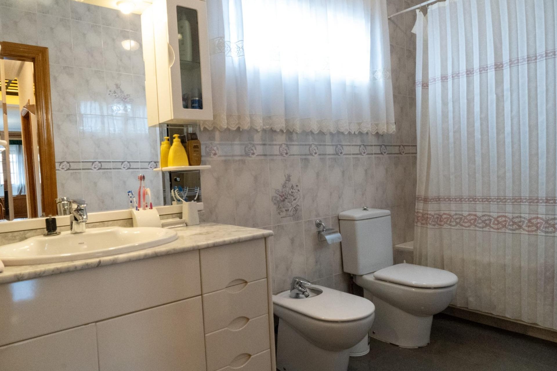 Resale - Chalet - Santomera