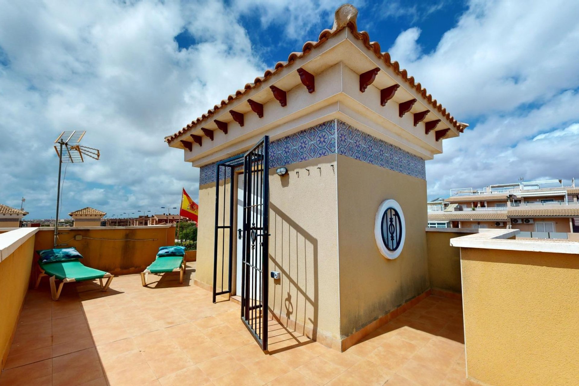 Resale - Chalet - Torrevieja - Aguas nuevas 1