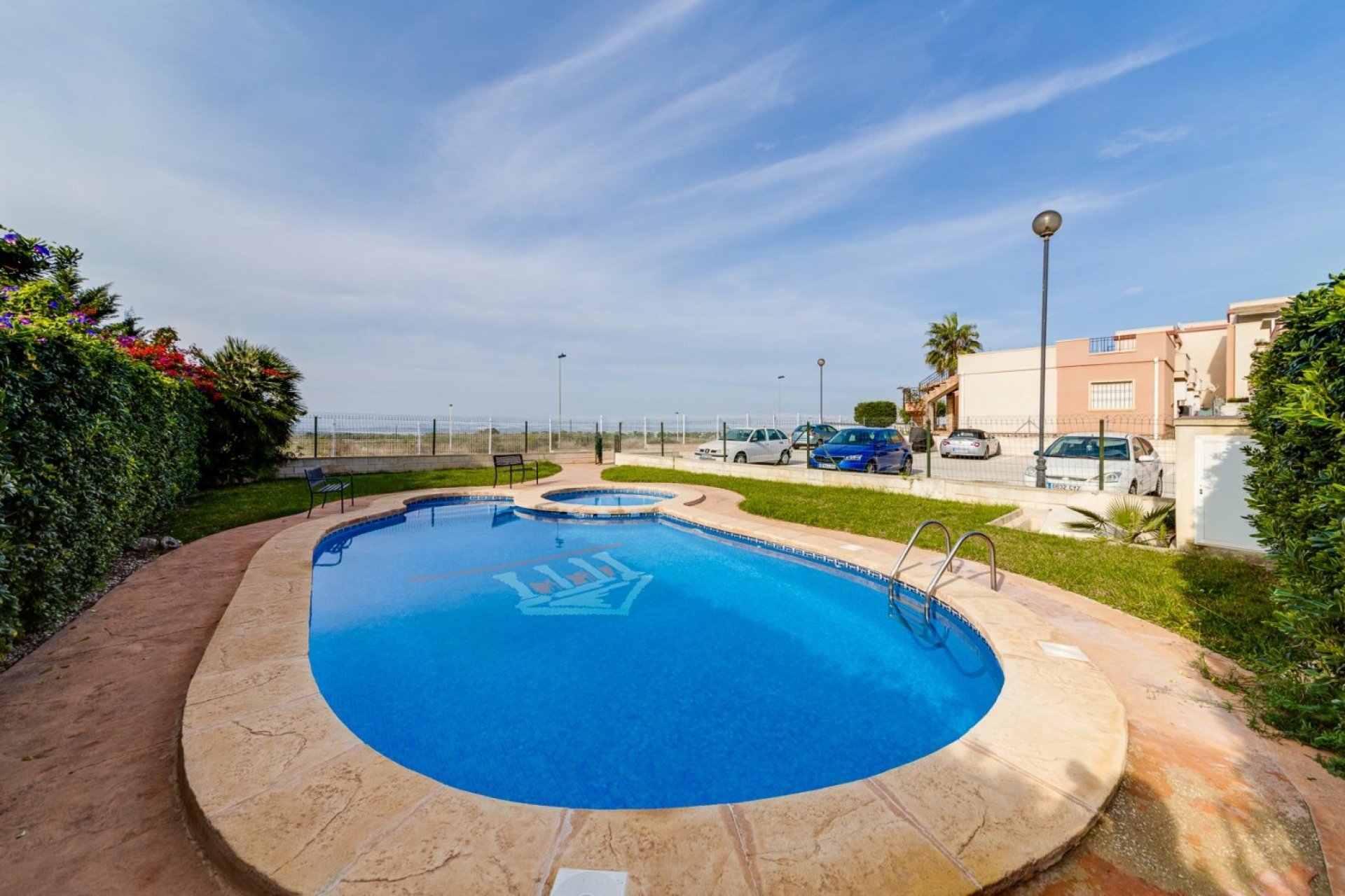 Resale - Chalet - Torrevieja - Aguas nuevas 1