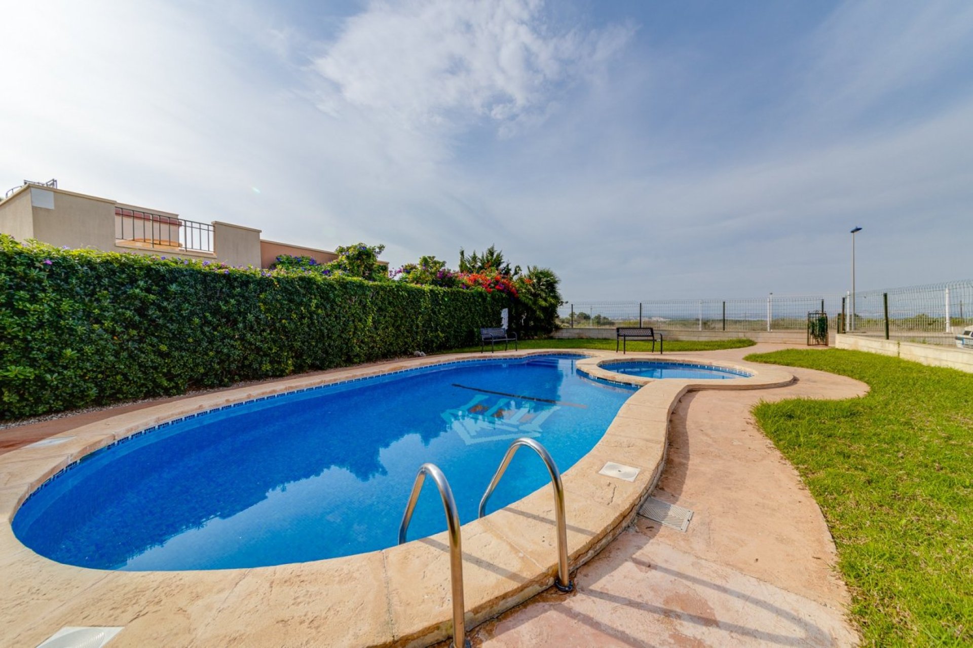 Resale - Chalet - Torrevieja - Aguas nuevas 1