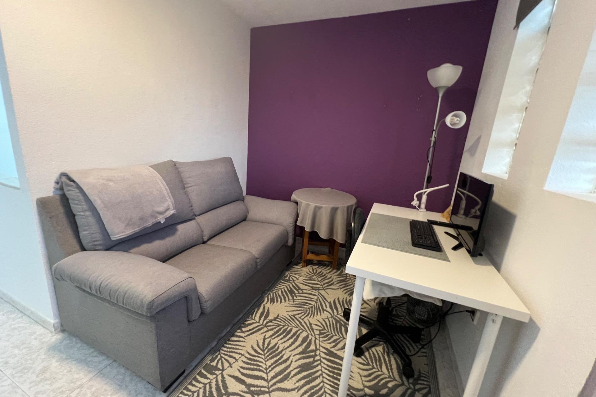 Resale - Chalet - Torrevieja - Aguas Nuevas