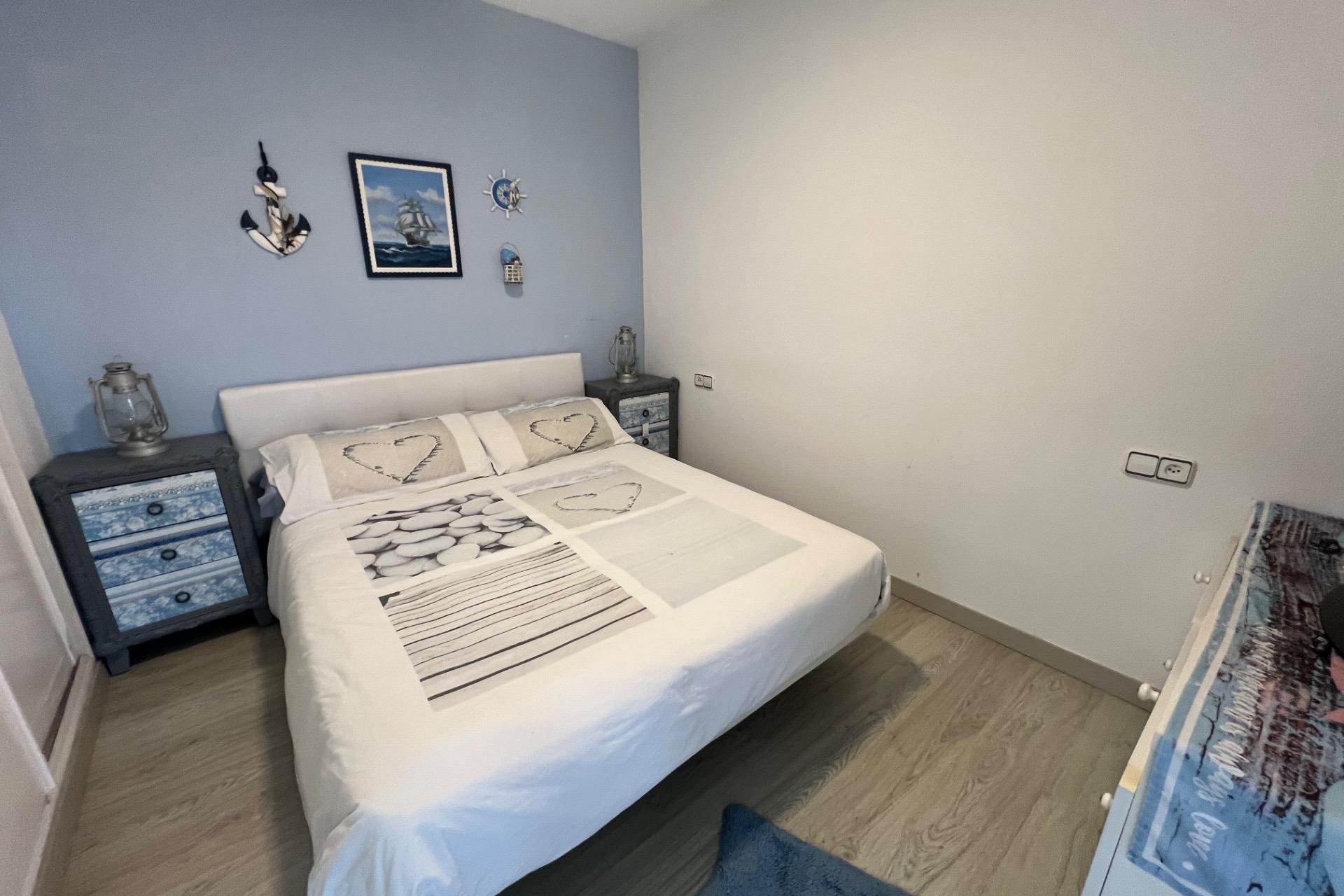 Resale - Chalet - Torrevieja - Aguas Nuevas