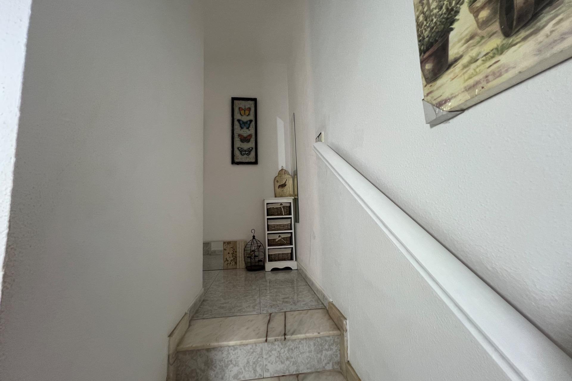 Resale - Chalet - Torrevieja - Aguas Nuevas