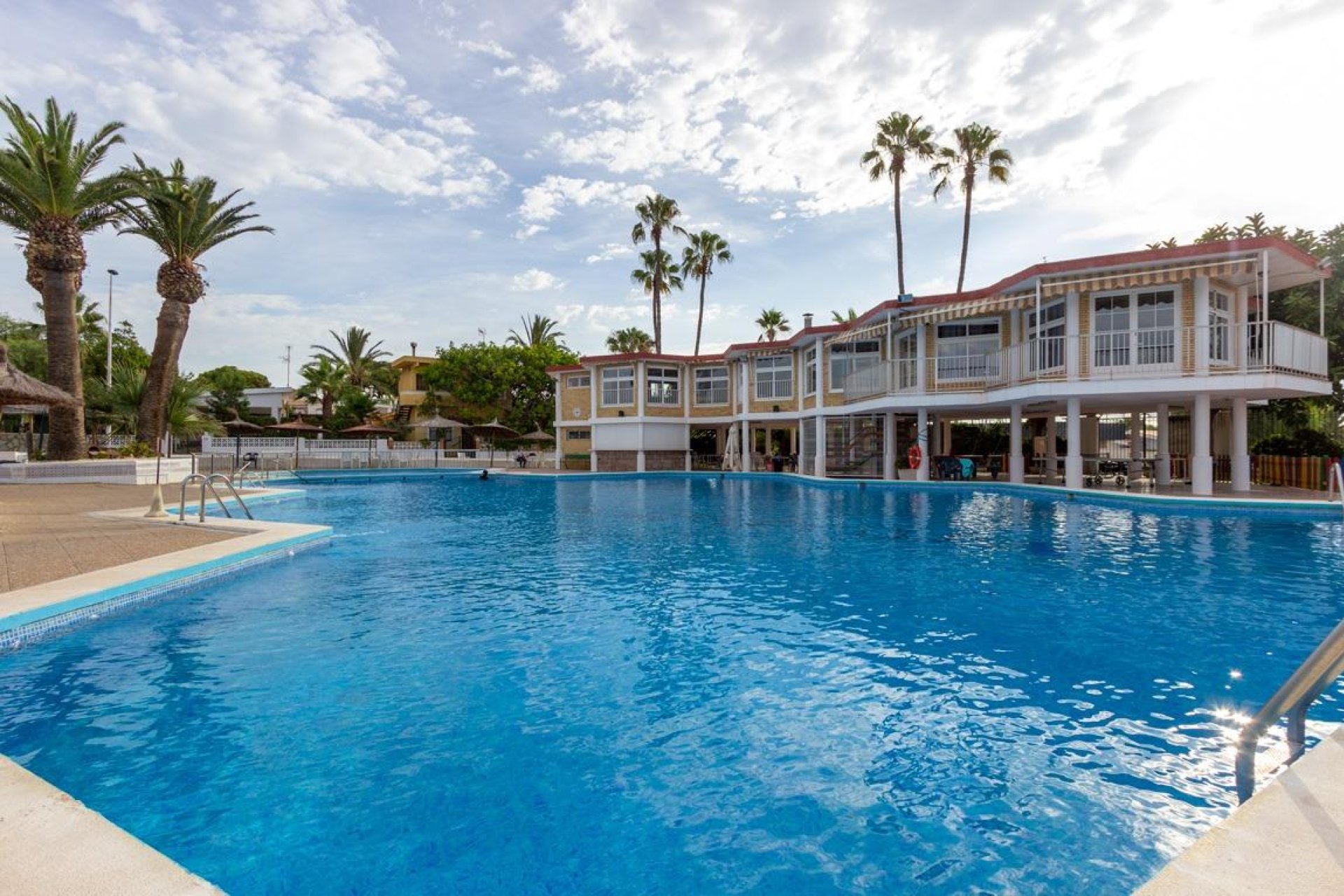 Resale - Chalet - Torrevieja - Cabo cervera