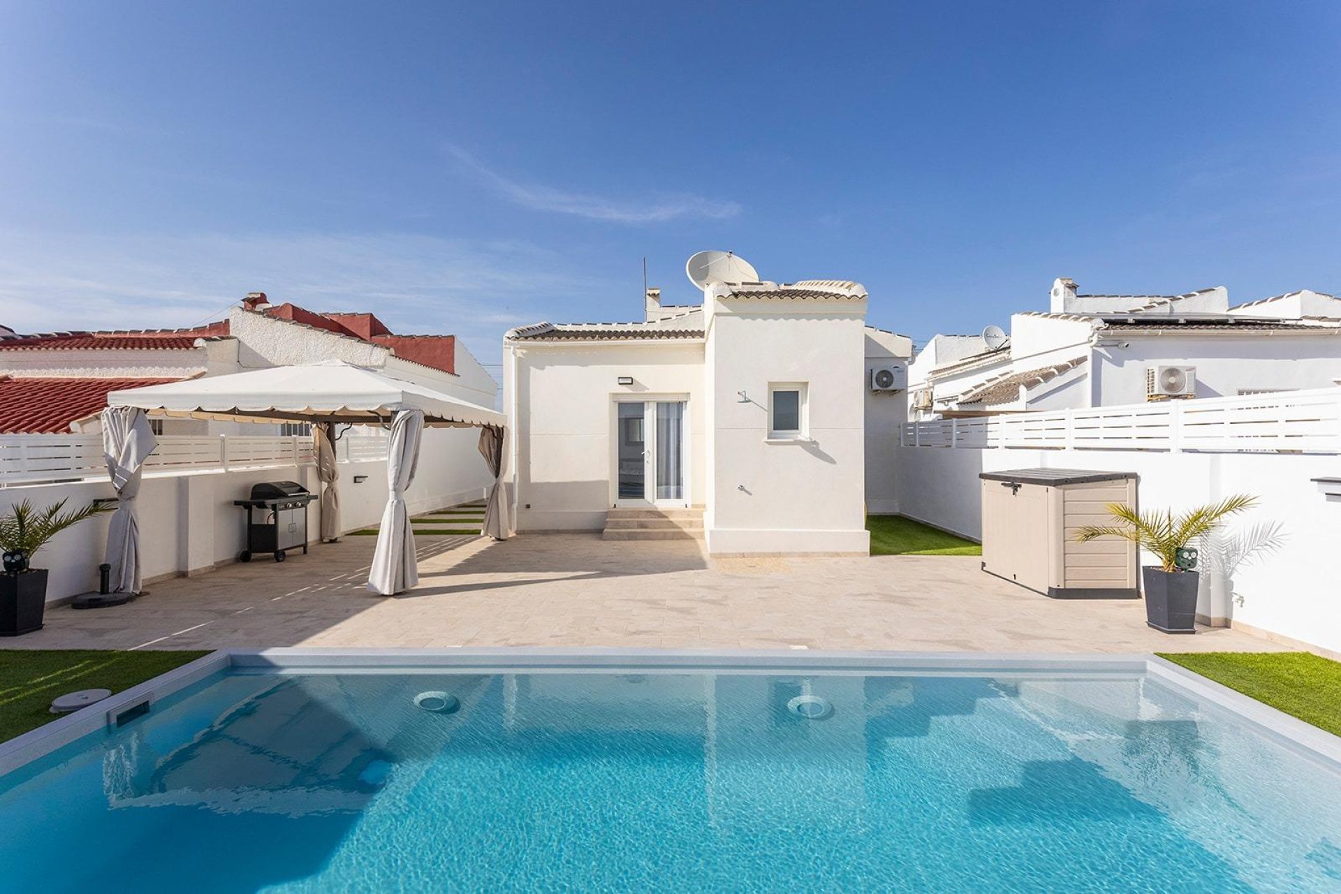 Resale - Chalet - Torrevieja - El chaparral