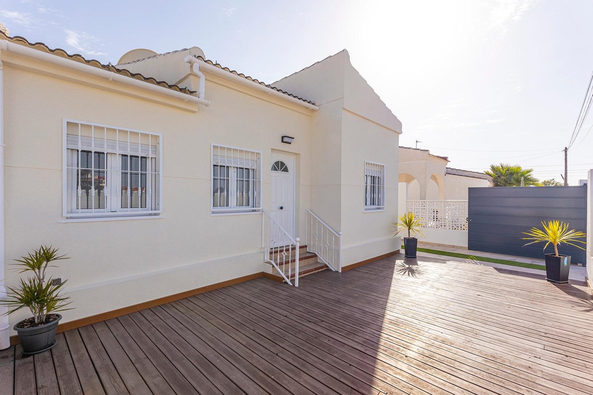 Resale - Chalet - Torrevieja - El chaparral