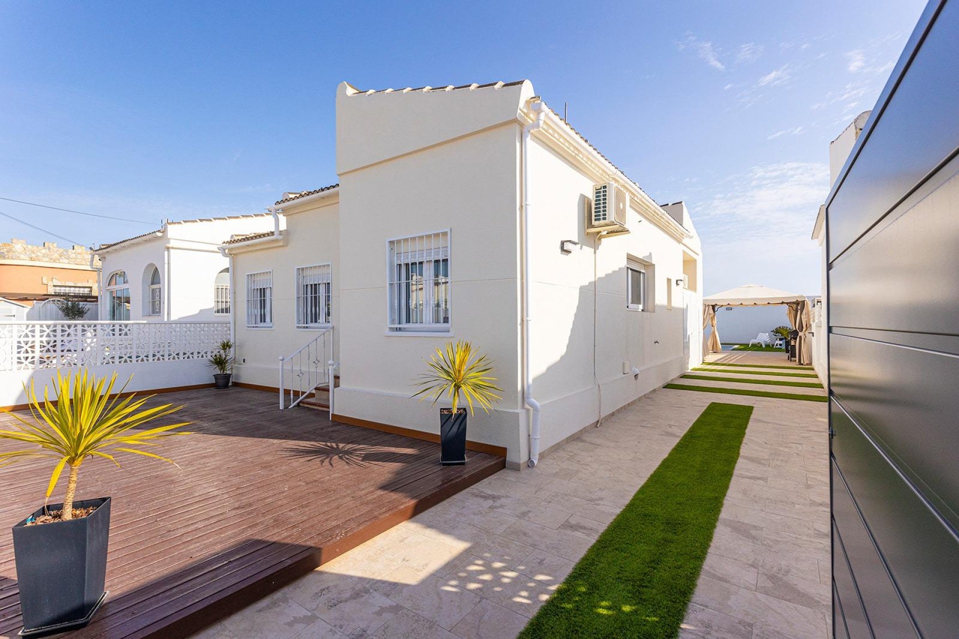 Resale - Chalet - Torrevieja - El chaparral