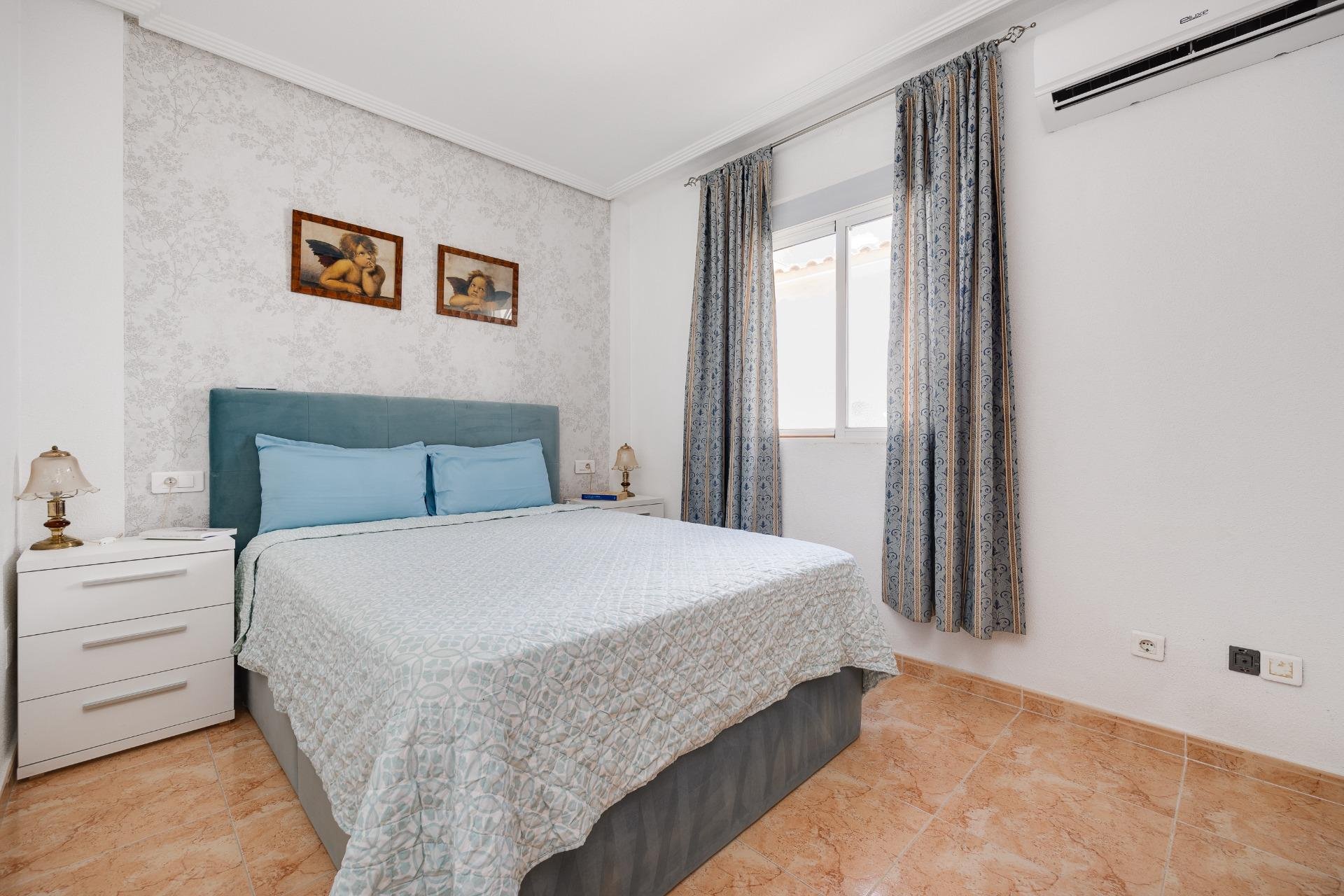 Resale - Chalet - Torrevieja - El molino