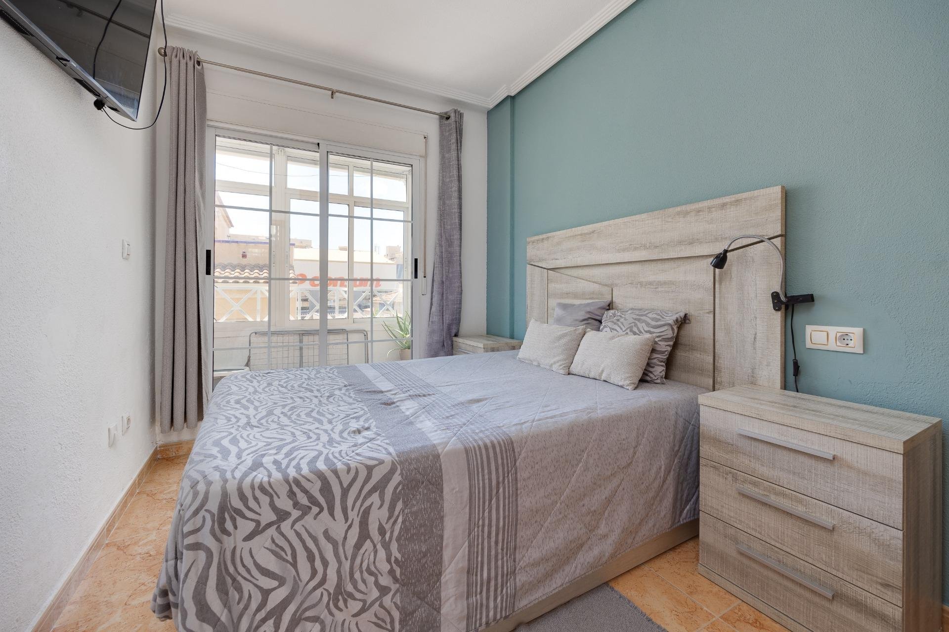 Resale - Chalet - Torrevieja - El molino