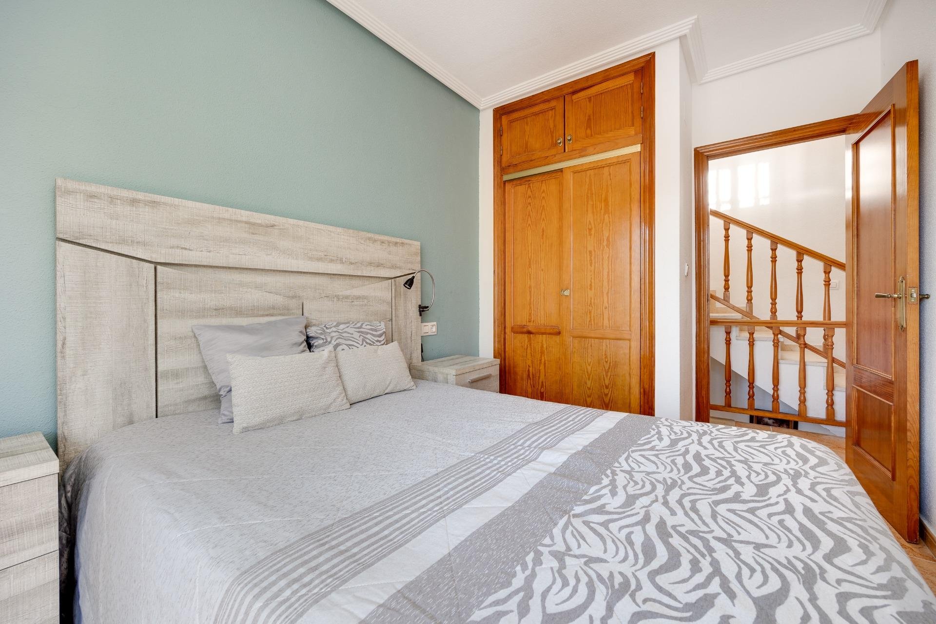 Resale - Chalet - Torrevieja - El molino