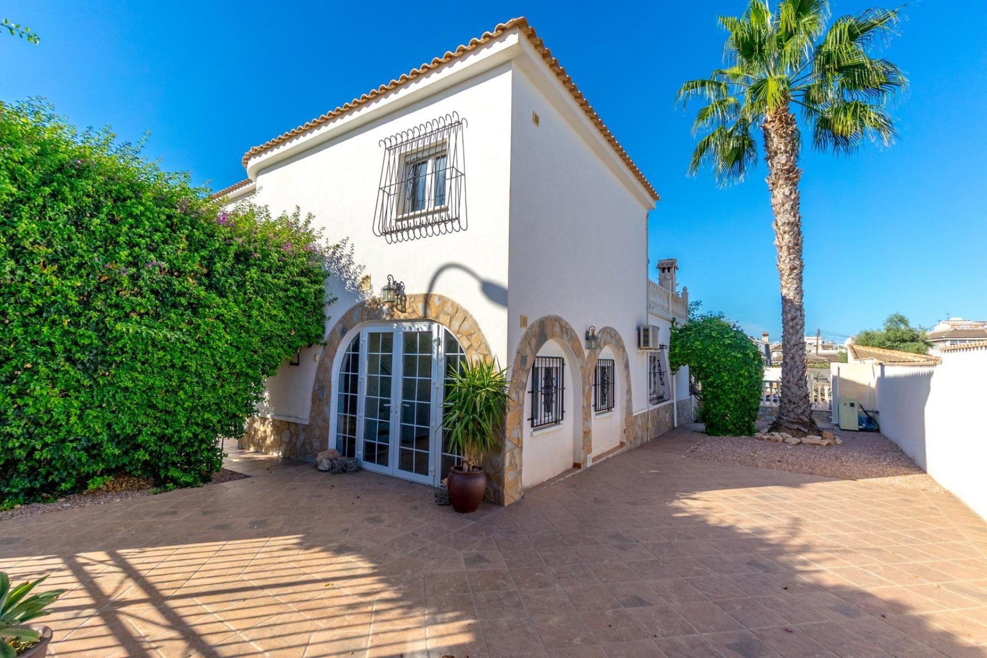 Resale - Chalet - Torrevieja - La Siesta - El Salado - Torreta