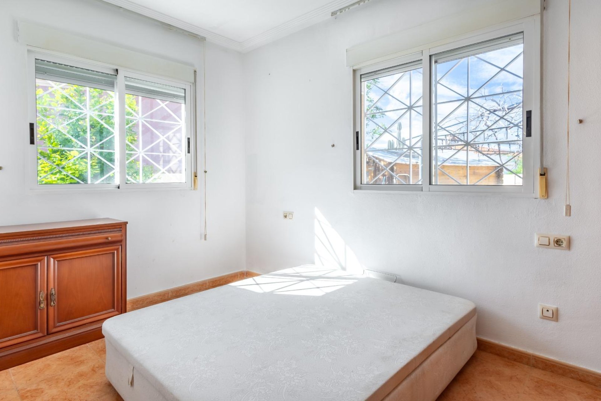 Resale - Chalet - Torrevieja - La Siesta - El Salado - Torreta