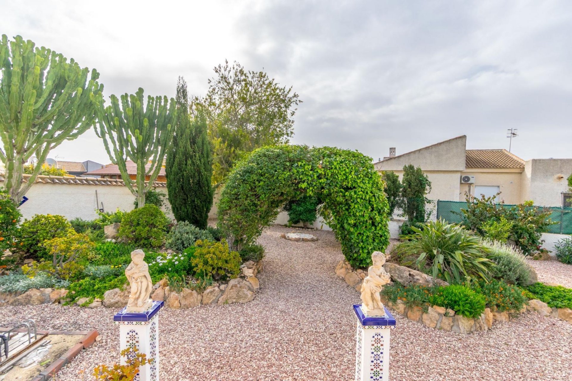 Resale - Chalet - Torrevieja - La Siesta - El Salado - Torreta