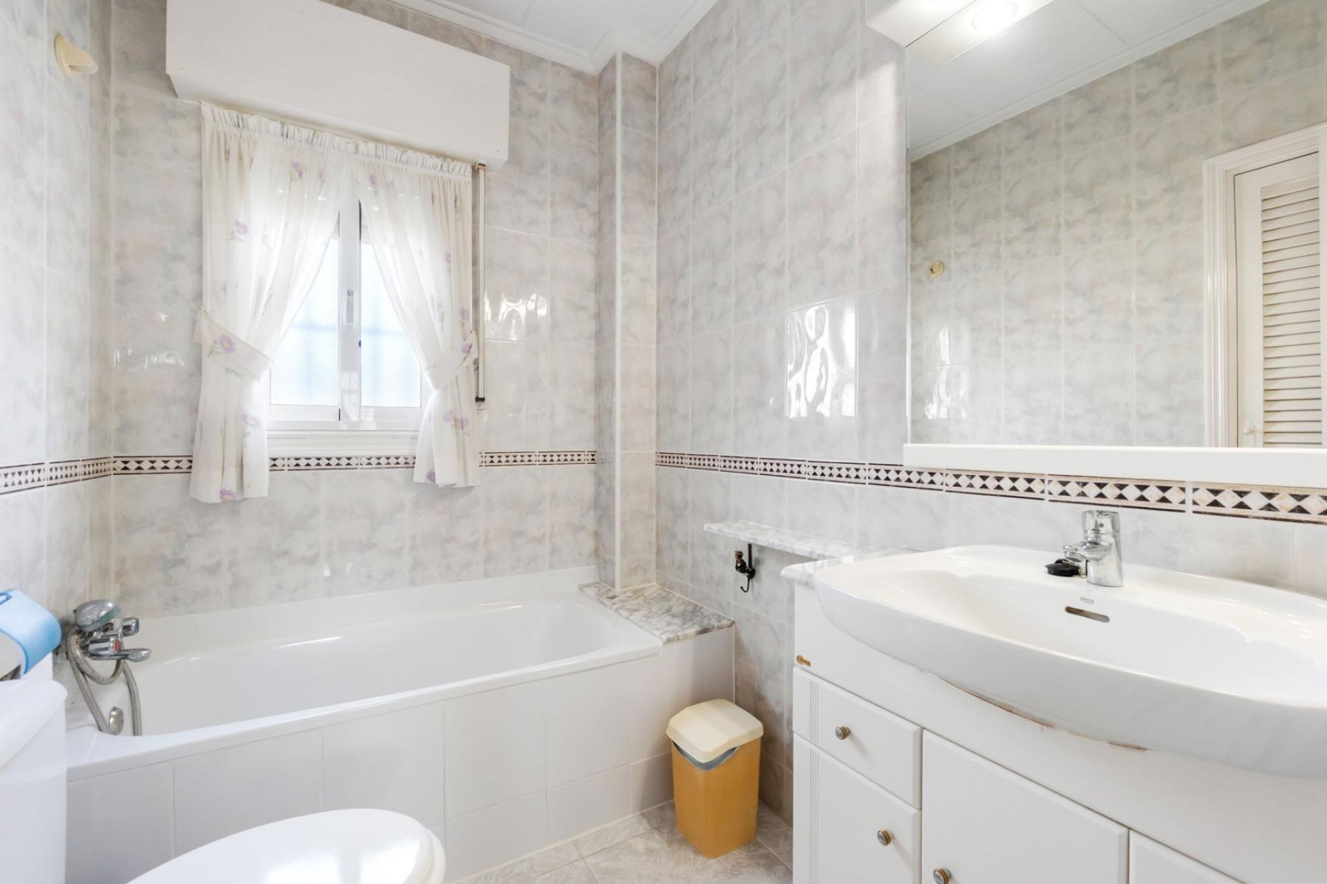 Resale - Chalet - Torrevieja - La Siesta - El Salado - Torreta