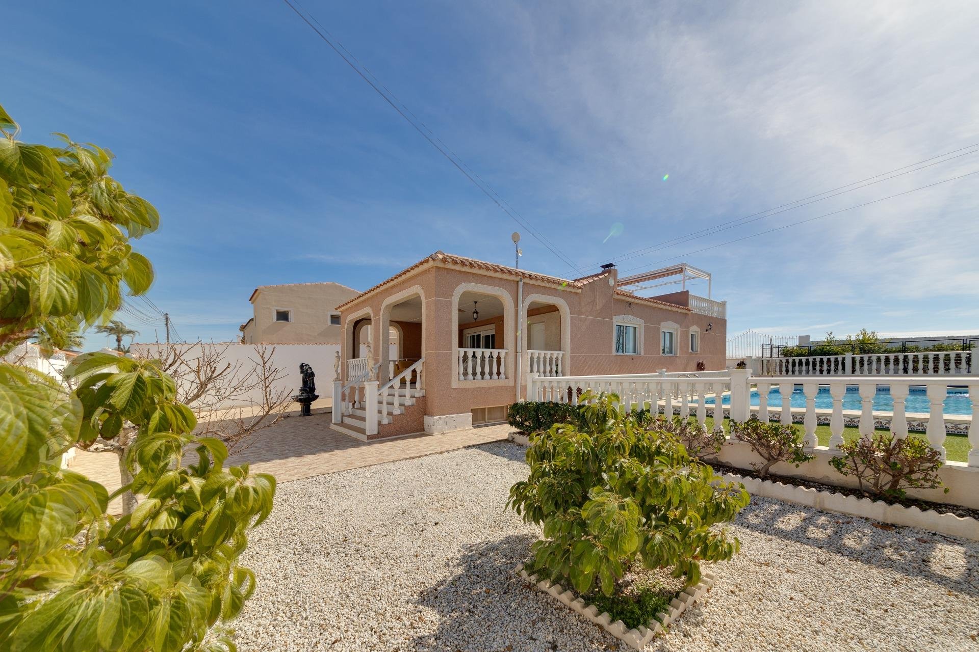 Resale - Chalet - Torrevieja - La siesta