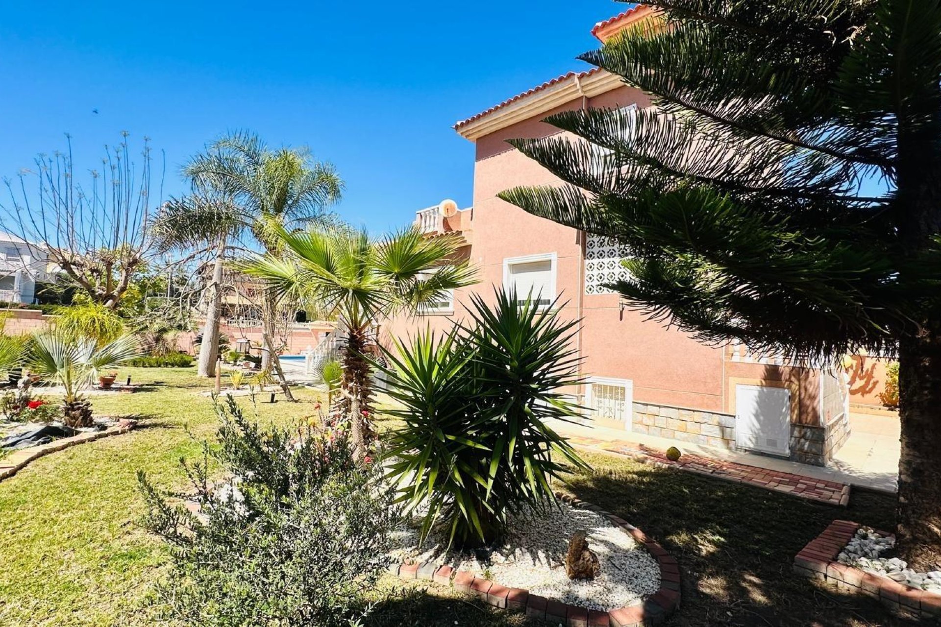 Resale - Chalet - Torrevieja - Los Balcones - Los Altos del Edén