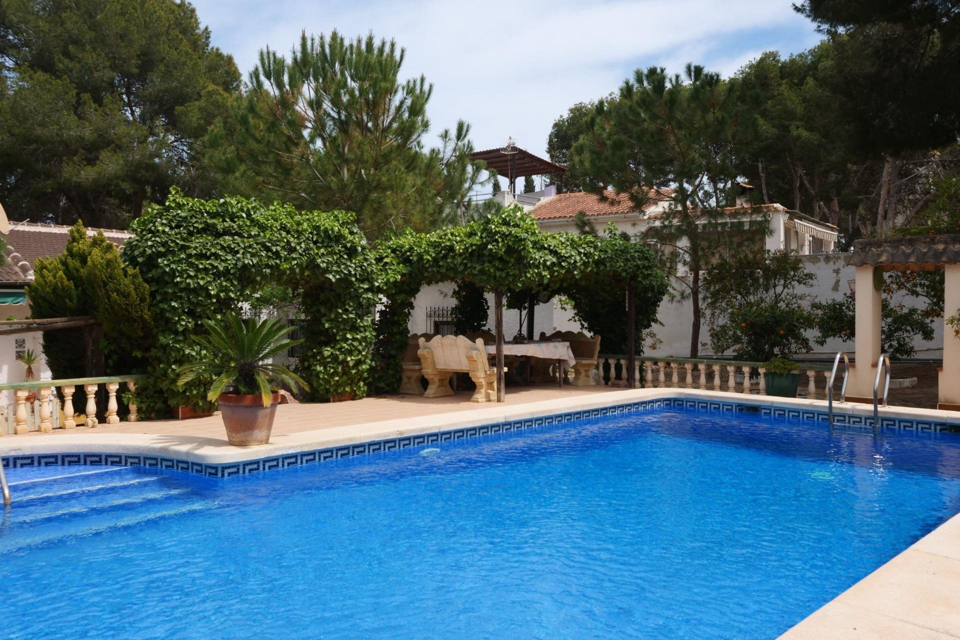 Resale - Chalet - Torrevieja - Los balcones