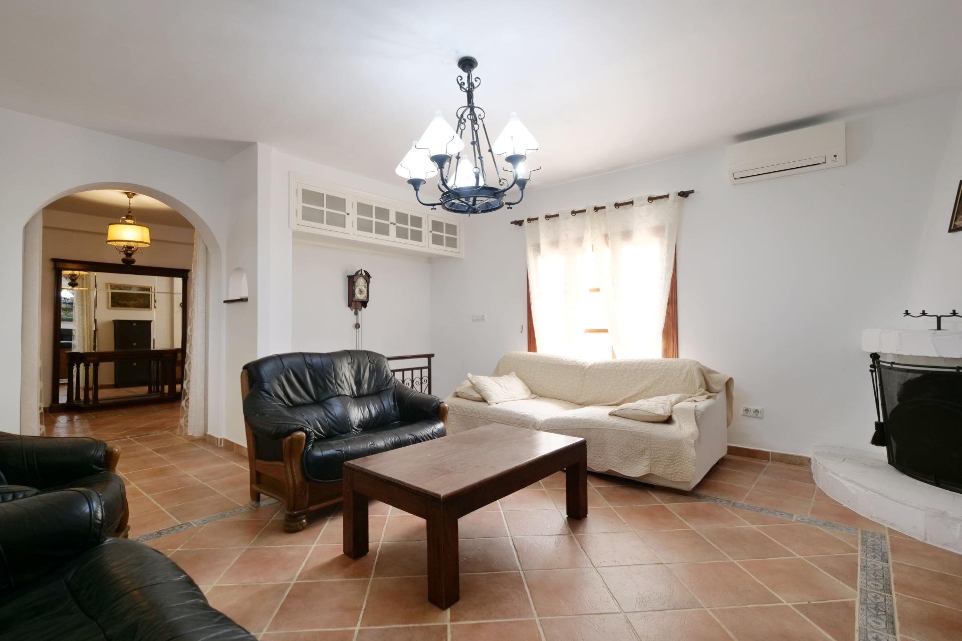 Resale - Chalet - Torrevieja - Los balcones