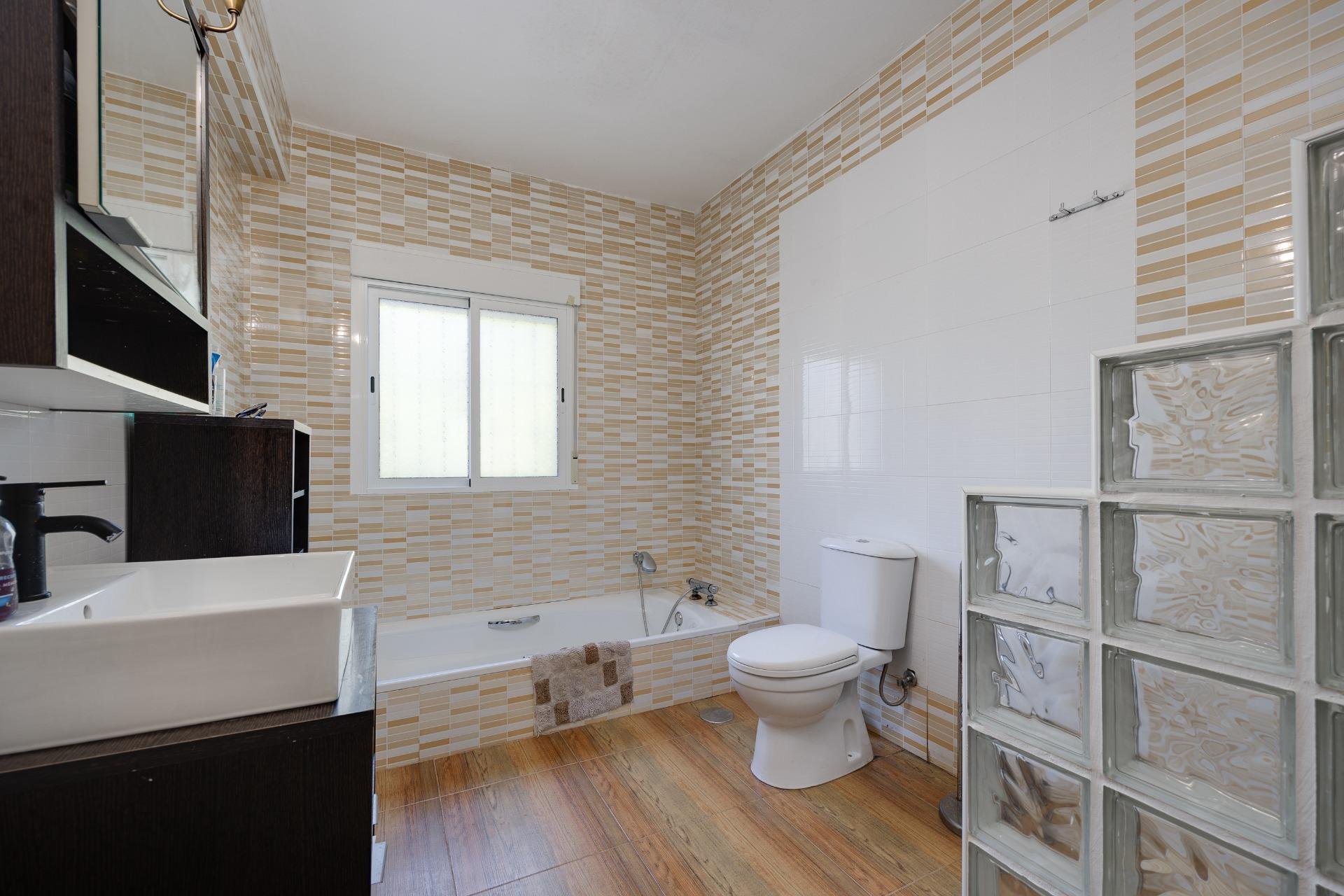 Resale - Chalet - Torrevieja - Los balcones