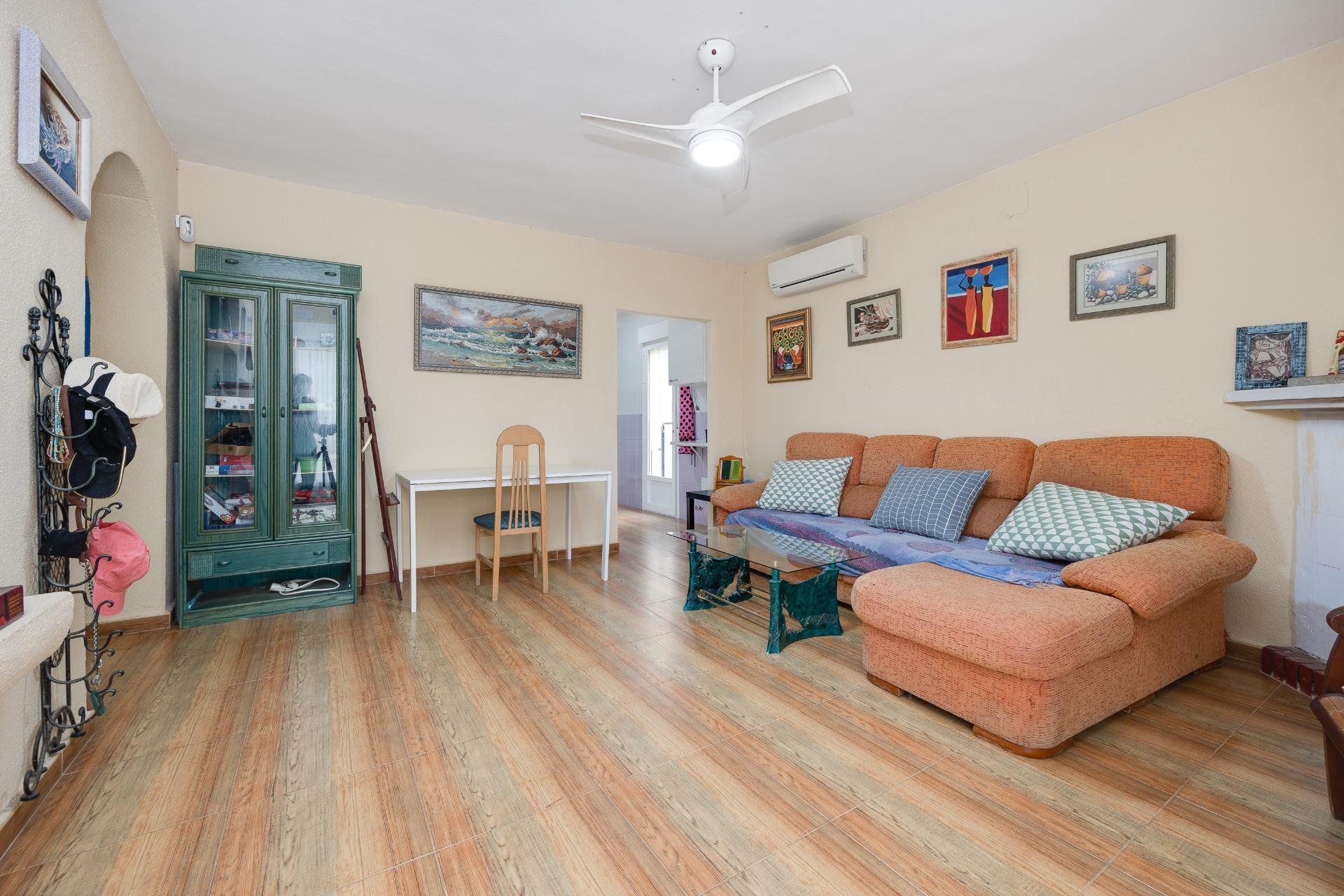 Resale - Chalet - Torrevieja - Los balcones