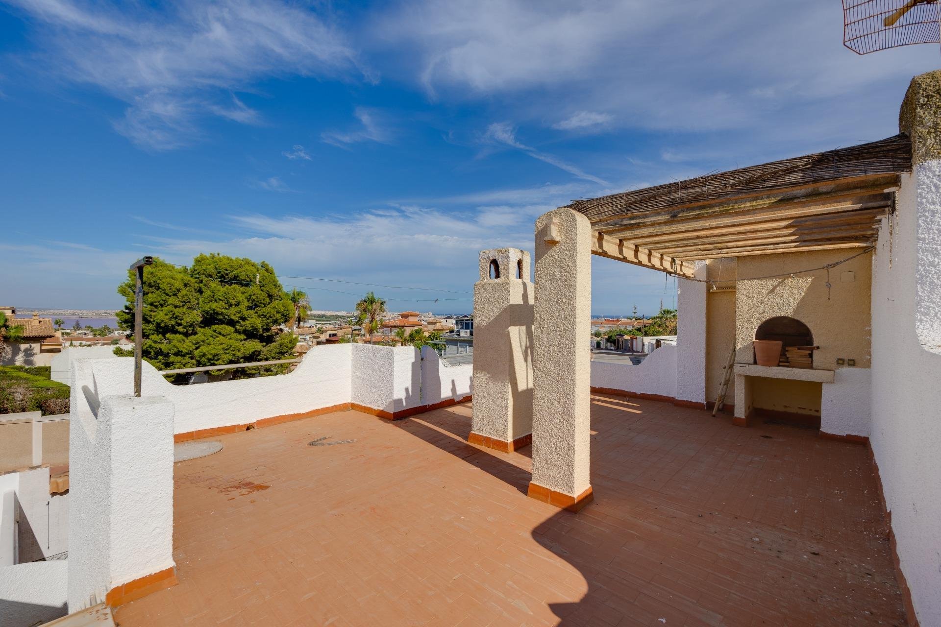 Resale - Chalet - Torrevieja - Los balcones