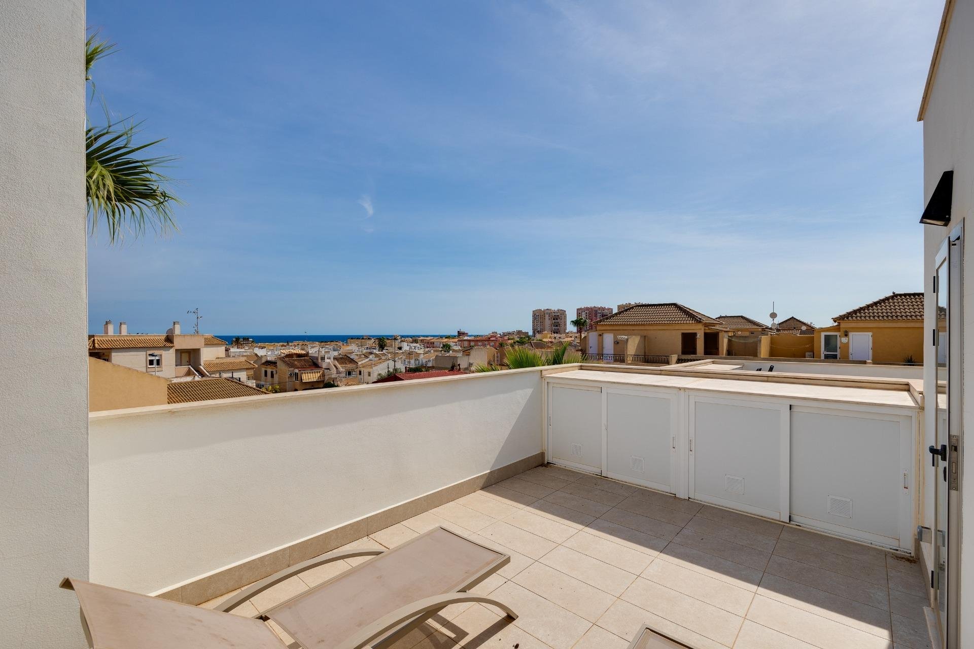 Resale - Chalet - Torrevieja - Los Frutales