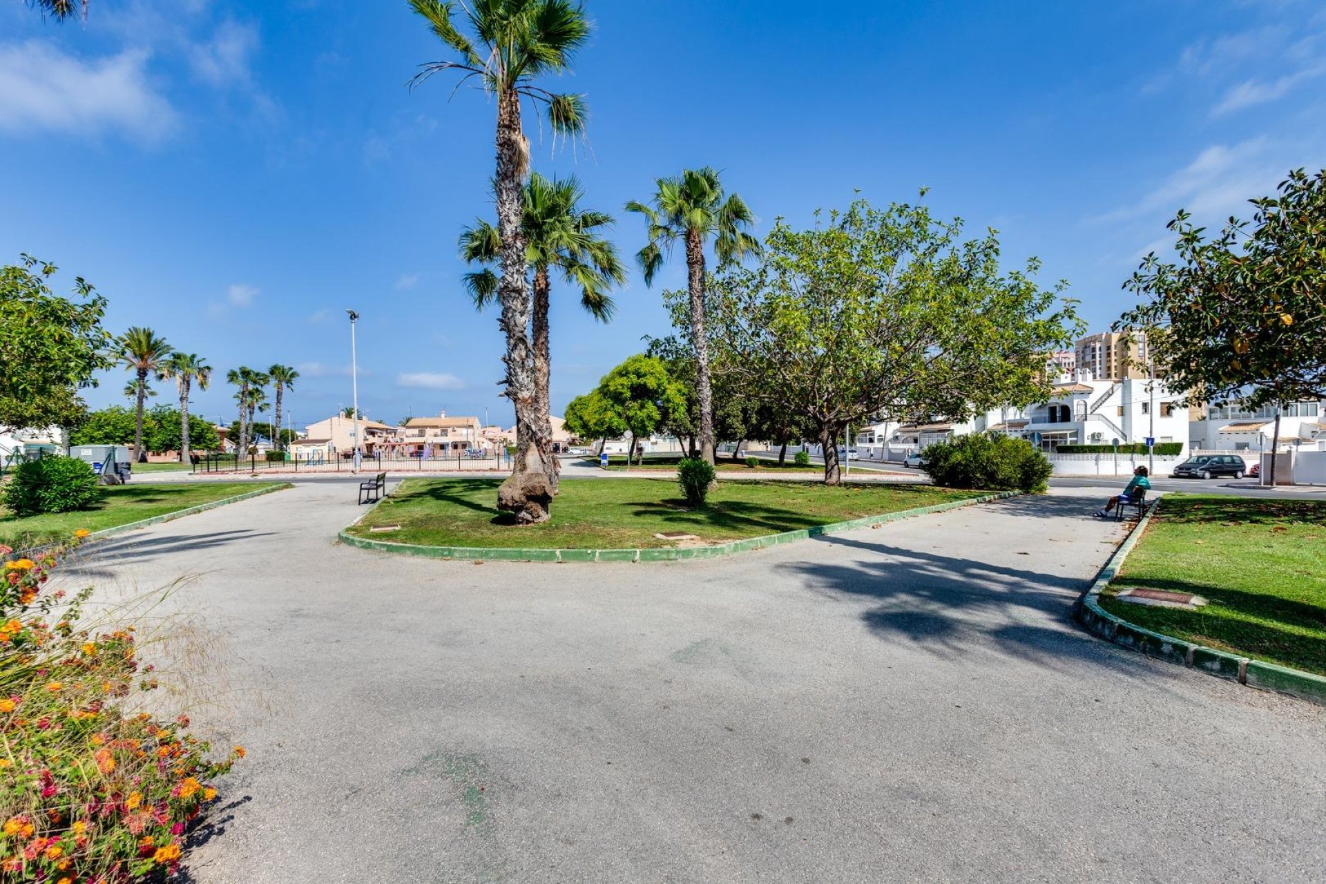 Resale - Chalet - Torrevieja - Los Frutales