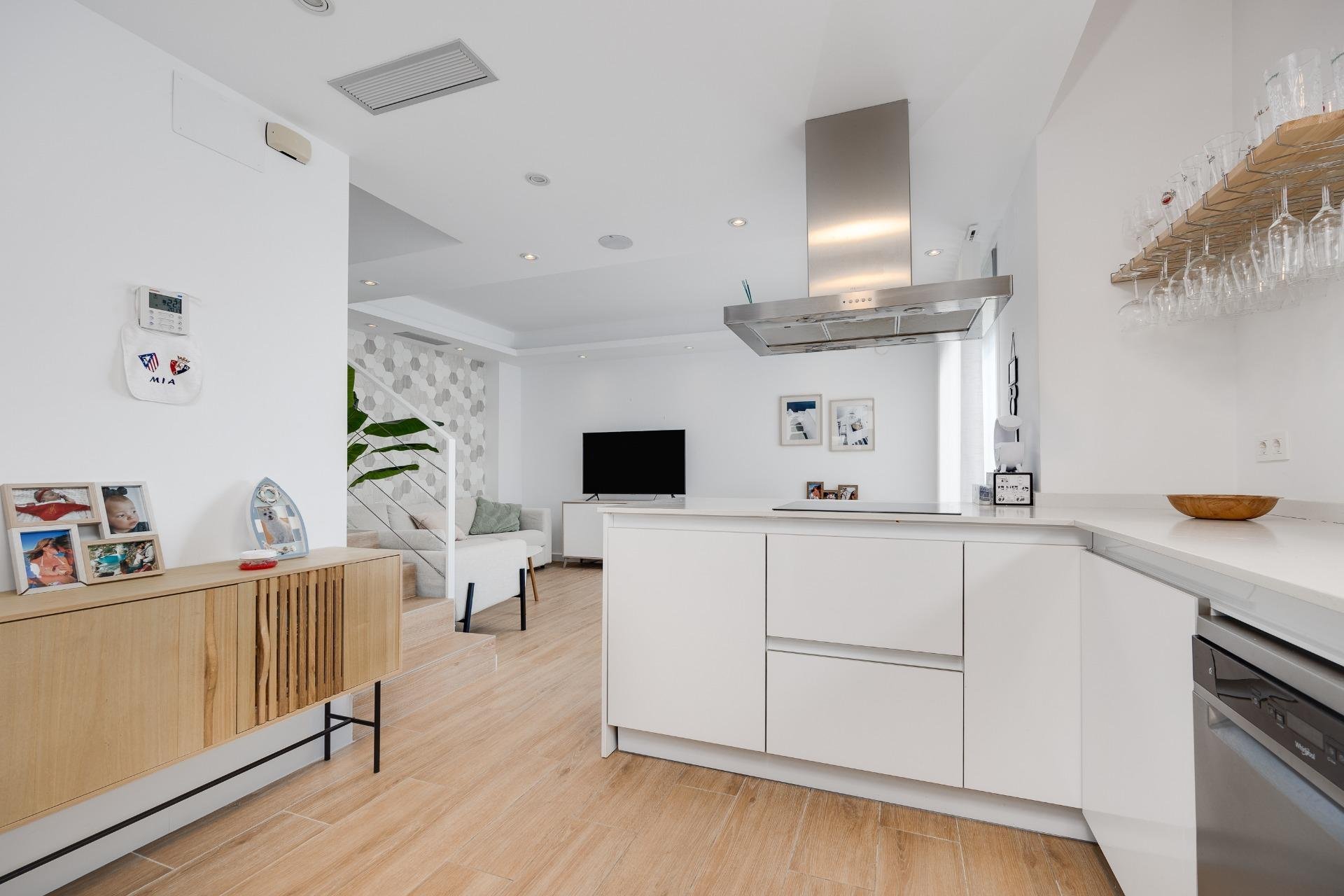 Resale - Chalet - Torrevieja - Los Frutales