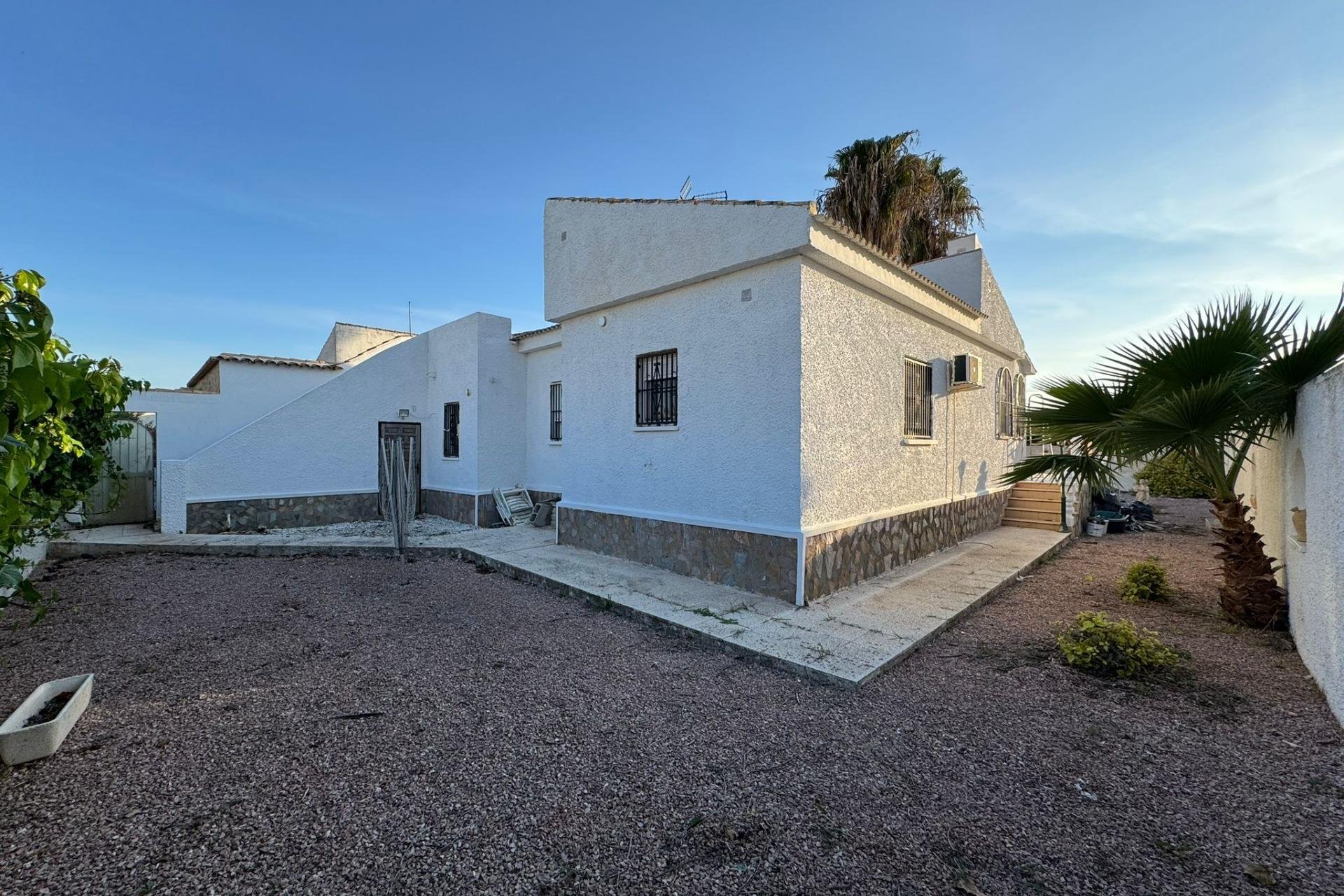 Resale - Chalet - Torrevieja - San luis