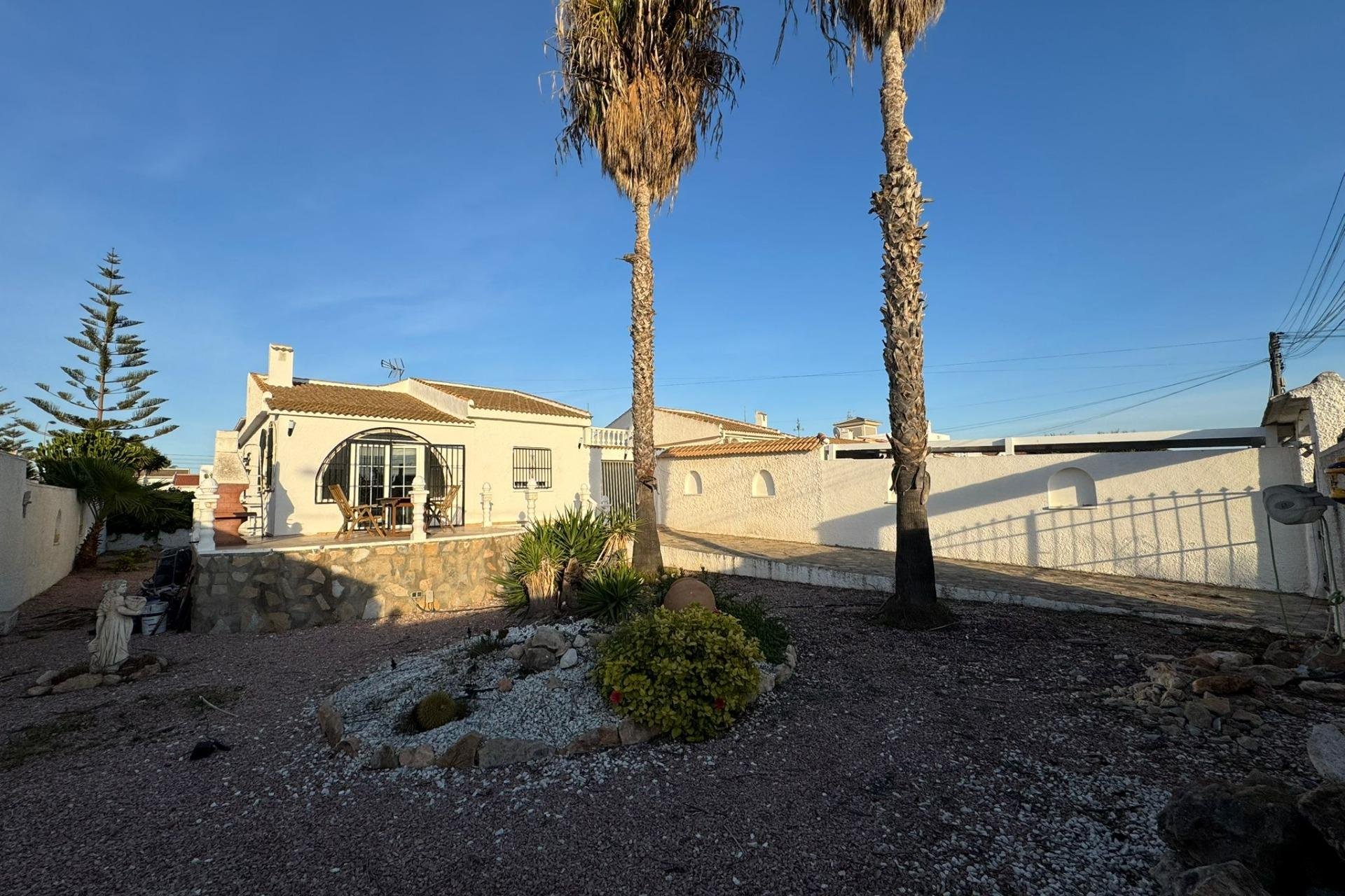 Resale - Chalet - Torrevieja - San luis