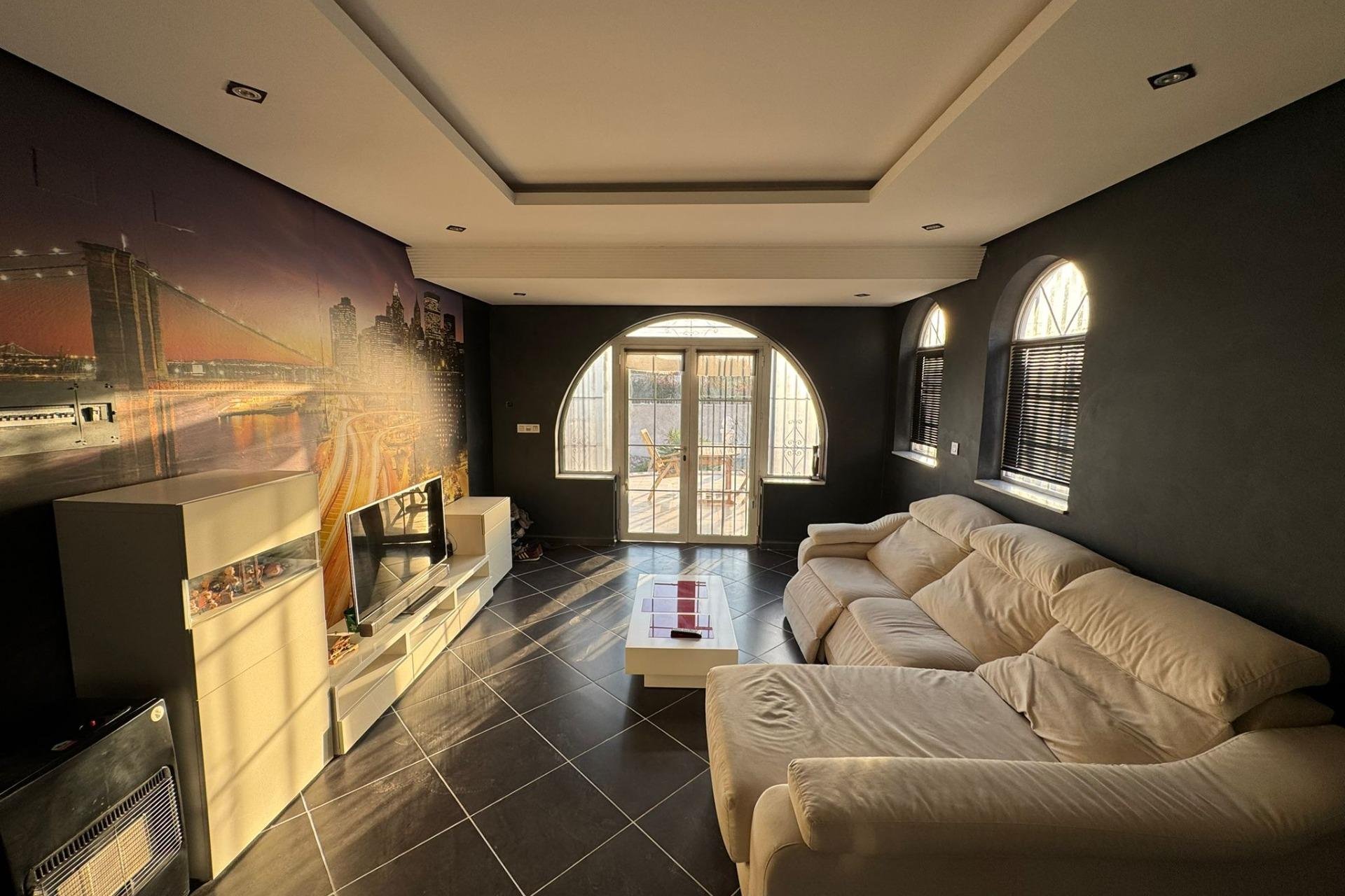 Resale - Chalet - Torrevieja - San luis