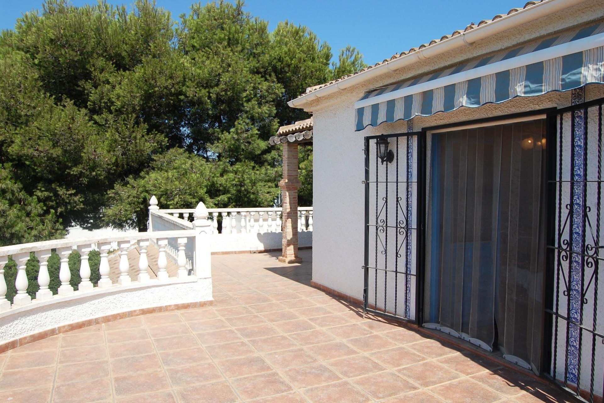 Resale - Chalet - Torrevieja - San luis