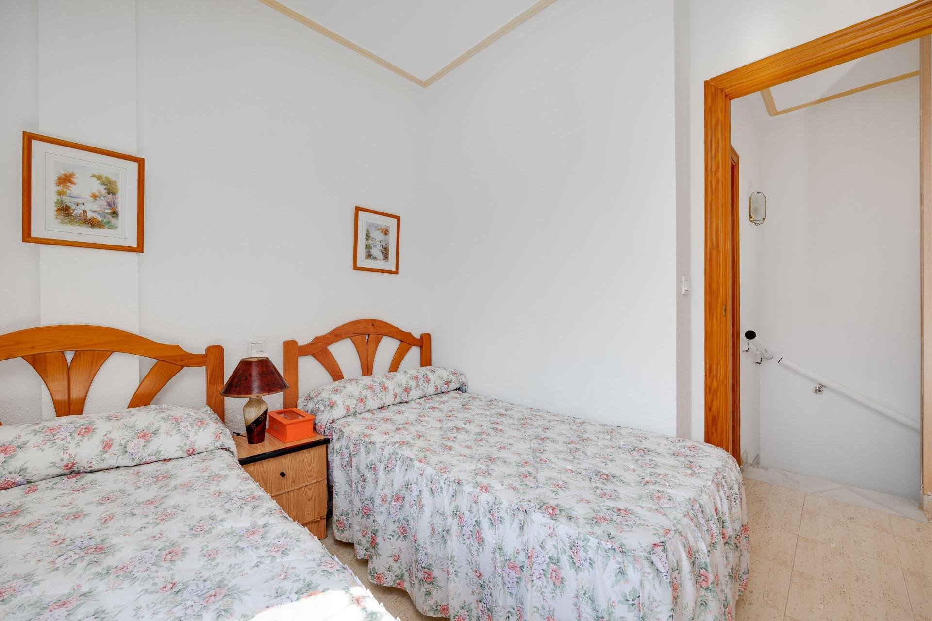 Resale - Chalet - Torrevieja - Torreblanca