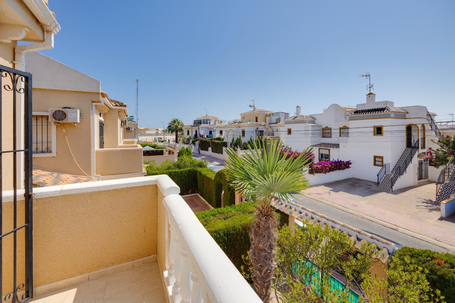 Resale - Chalet - Torrevieja - Torreblanca