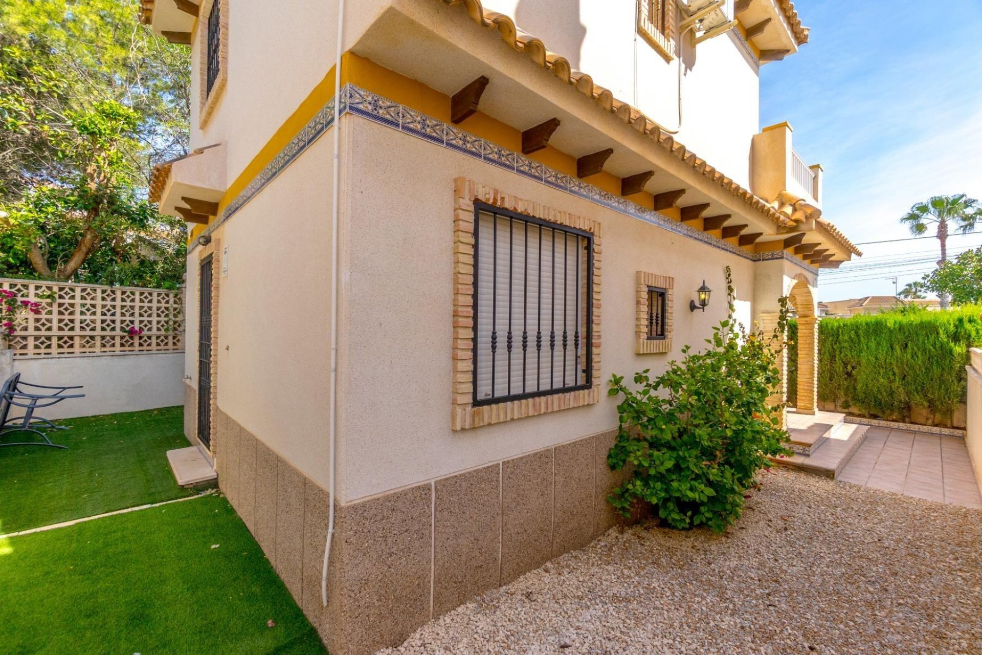Resale - Chalet - Torrevieja - Zona los Frutales
