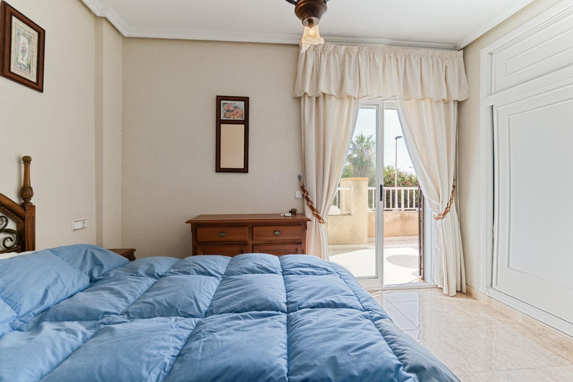 Resale - Chalet - Torrevieja - Zona los Frutales