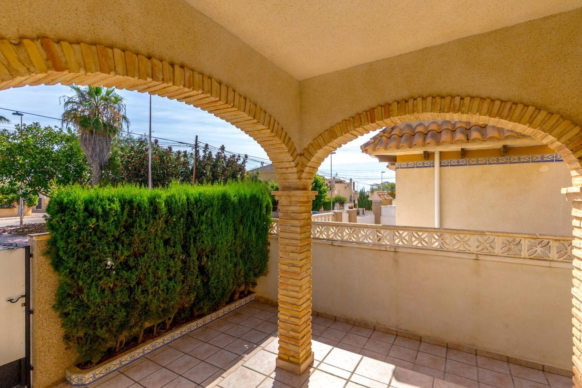 Resale - Chalet - Torrevieja - Zona los Frutales